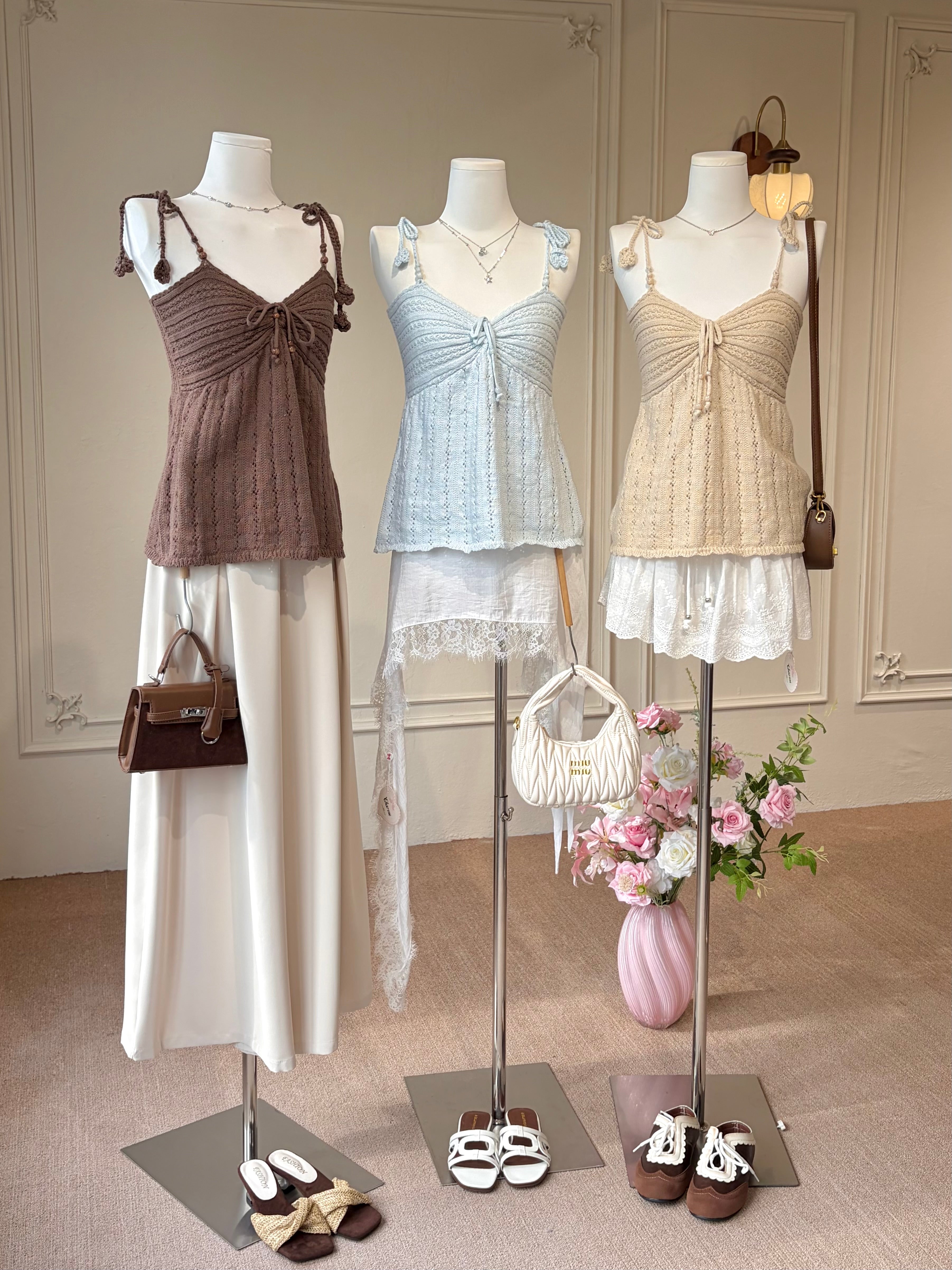 LACE HALTER TOP
