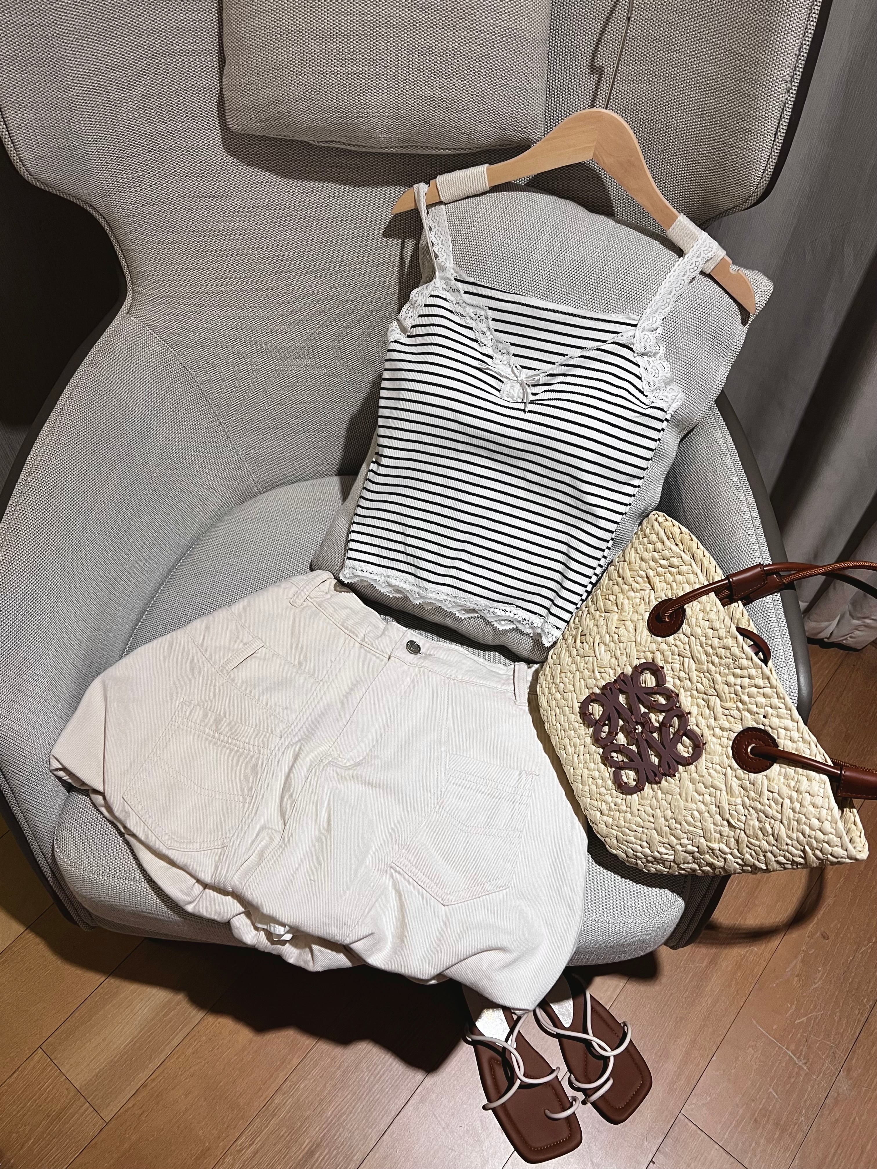 Lace Bowlet Top 带胸垫