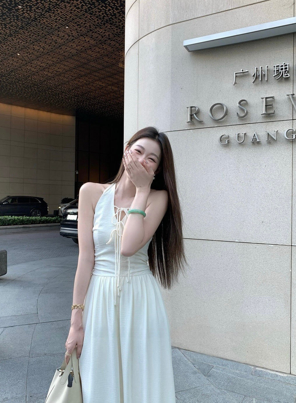 W8847 挂脖蝴蝶结连身长裙