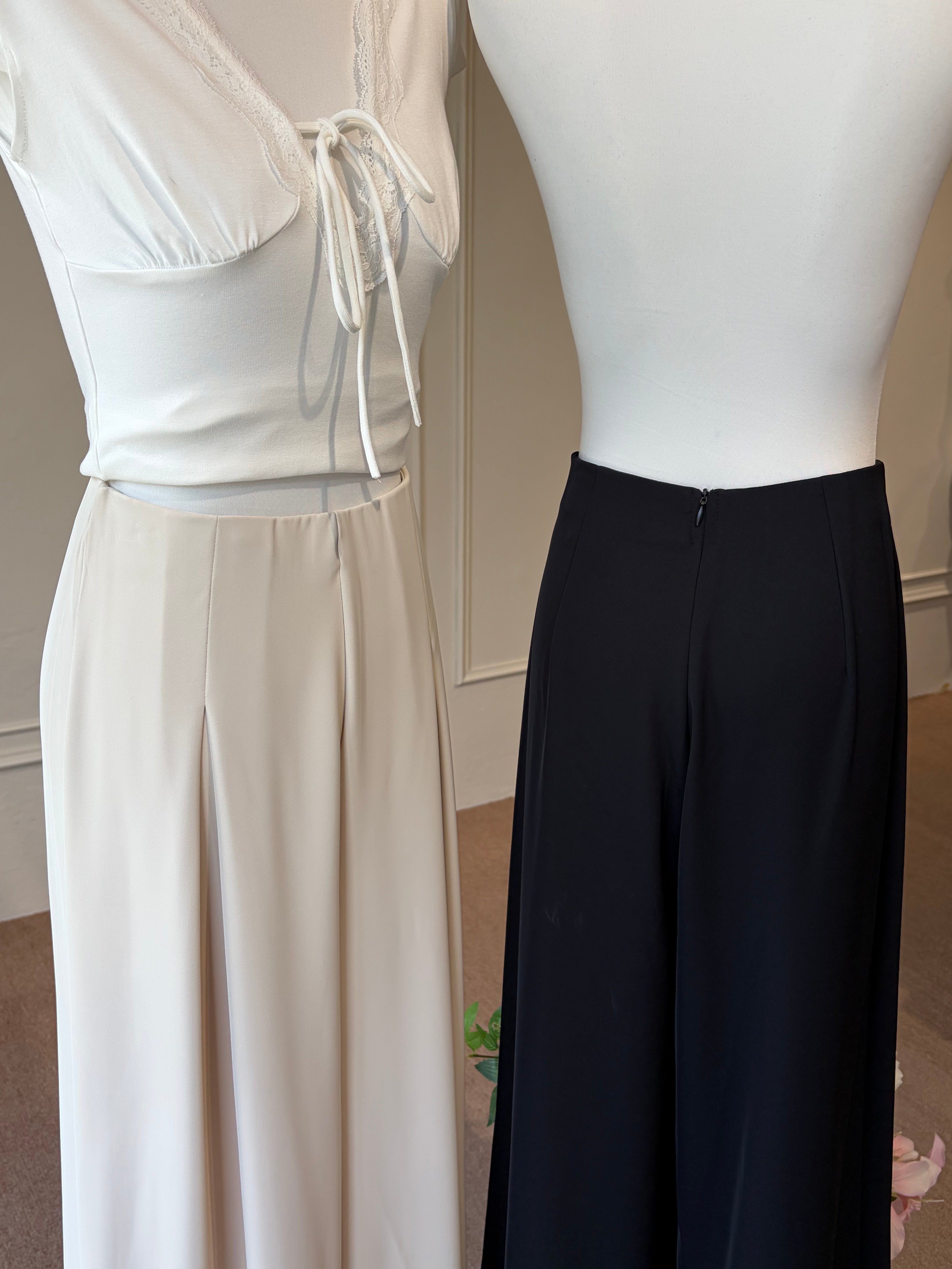 FLOWY WIDE LEG PANTS