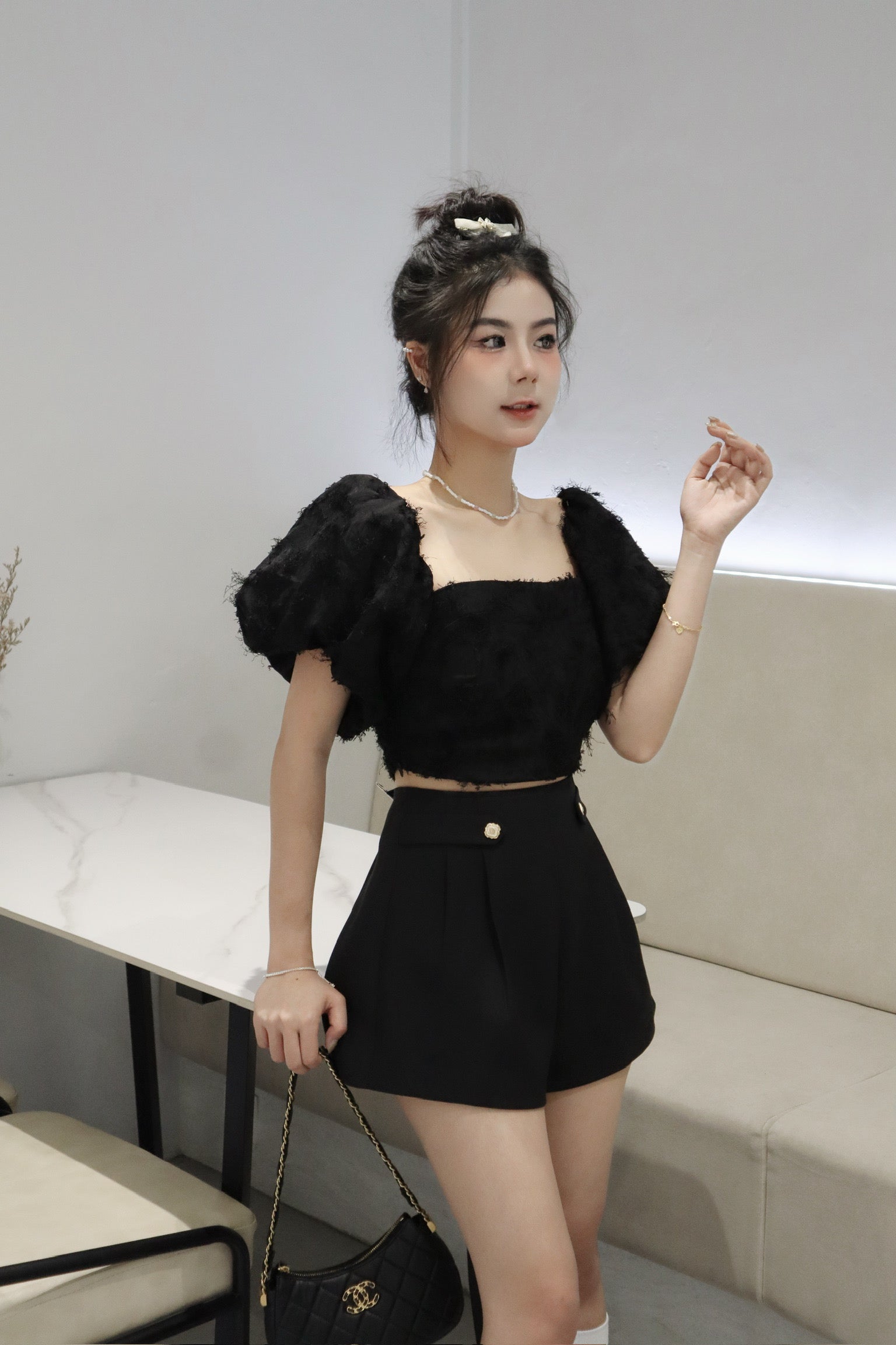 πΎππΌπππ Jamie Top in Black