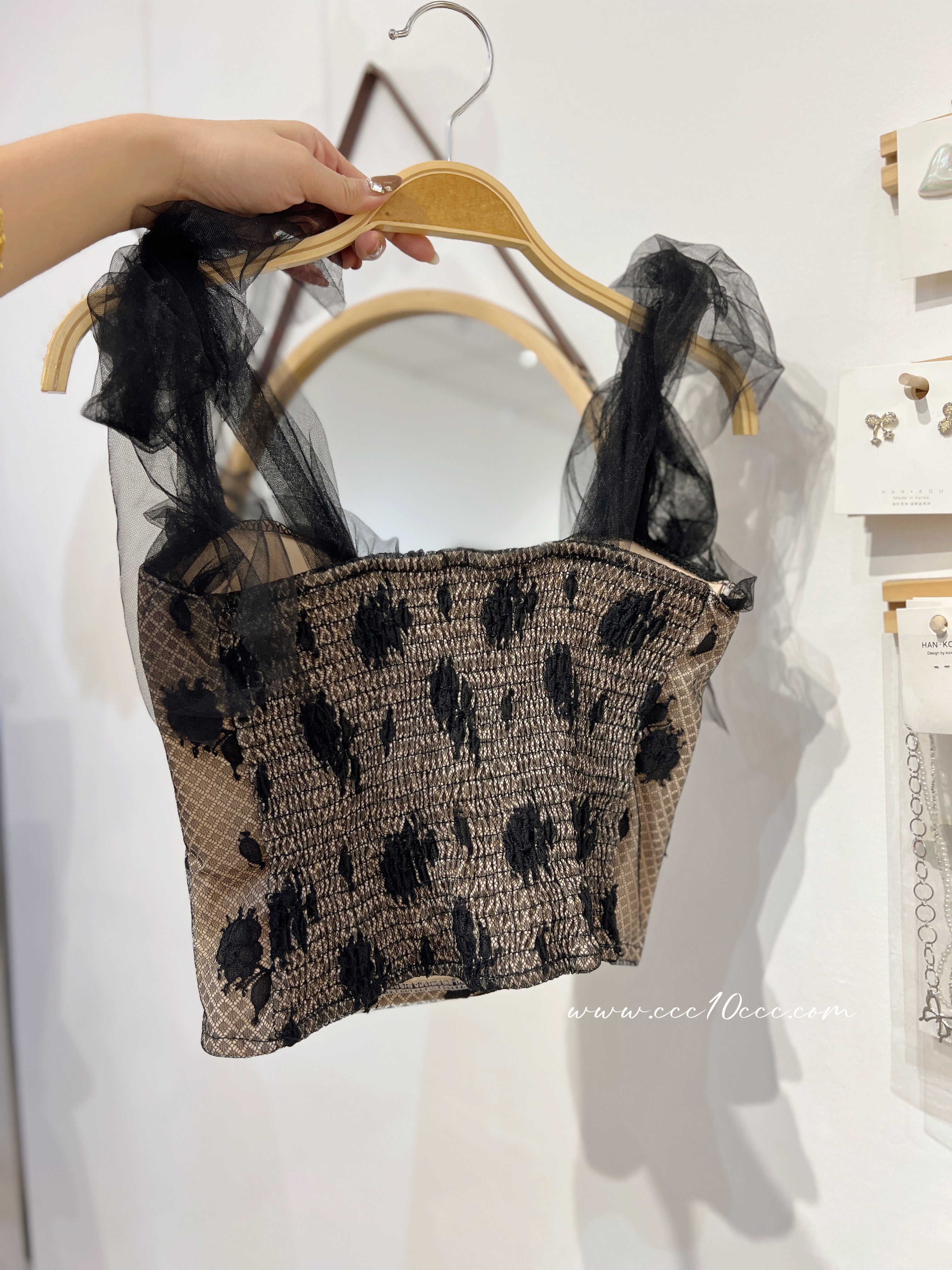 10191 Flavia laceTop