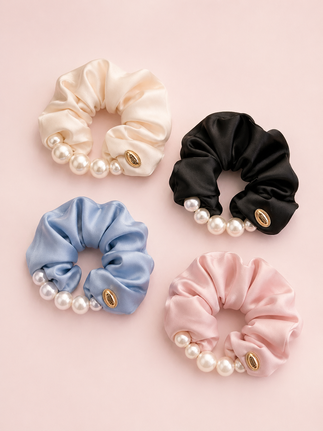 Pearly Scrunchie (RM0)