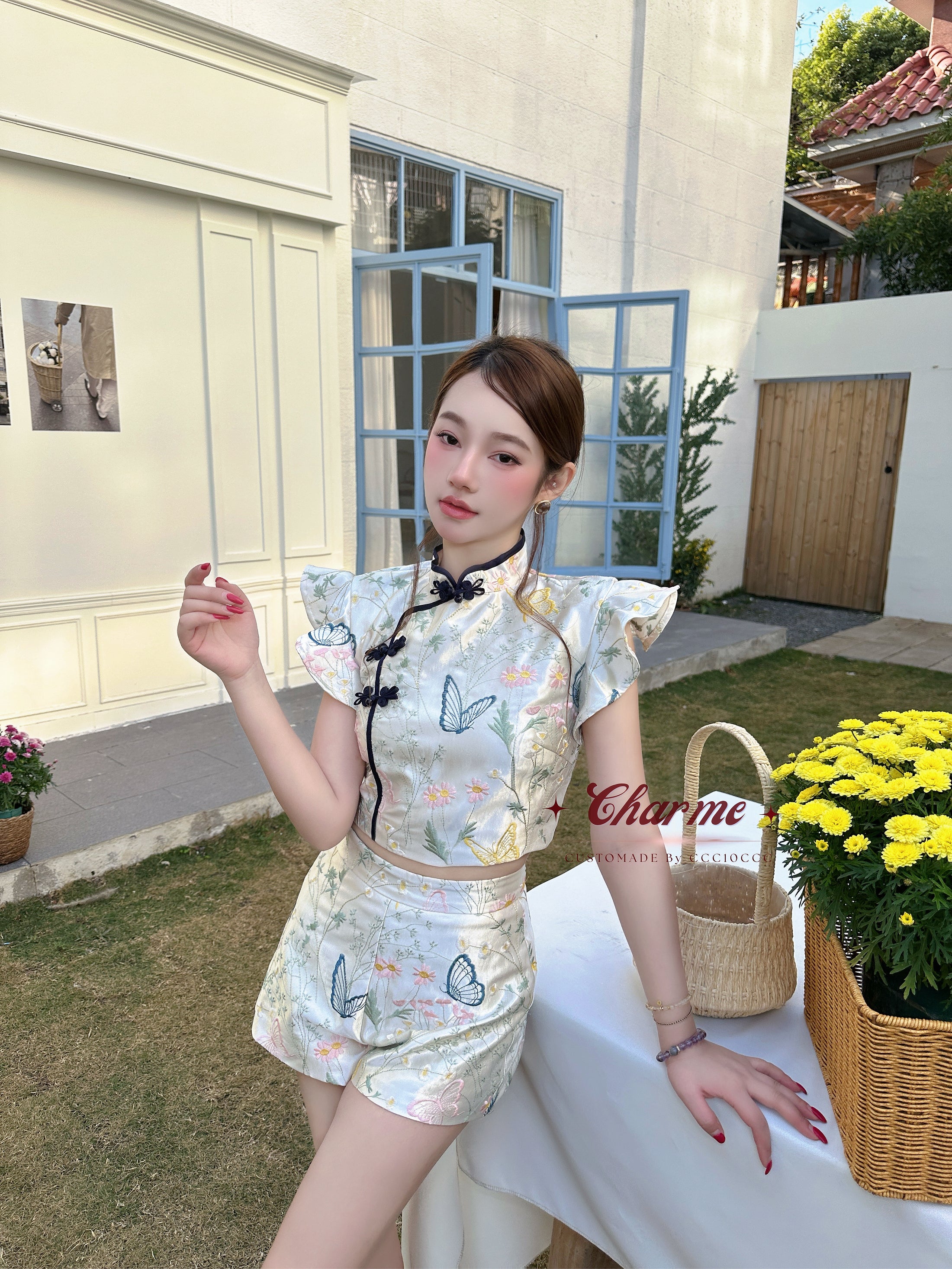 Xiang Qipao · 香蝶花庭 旗袍