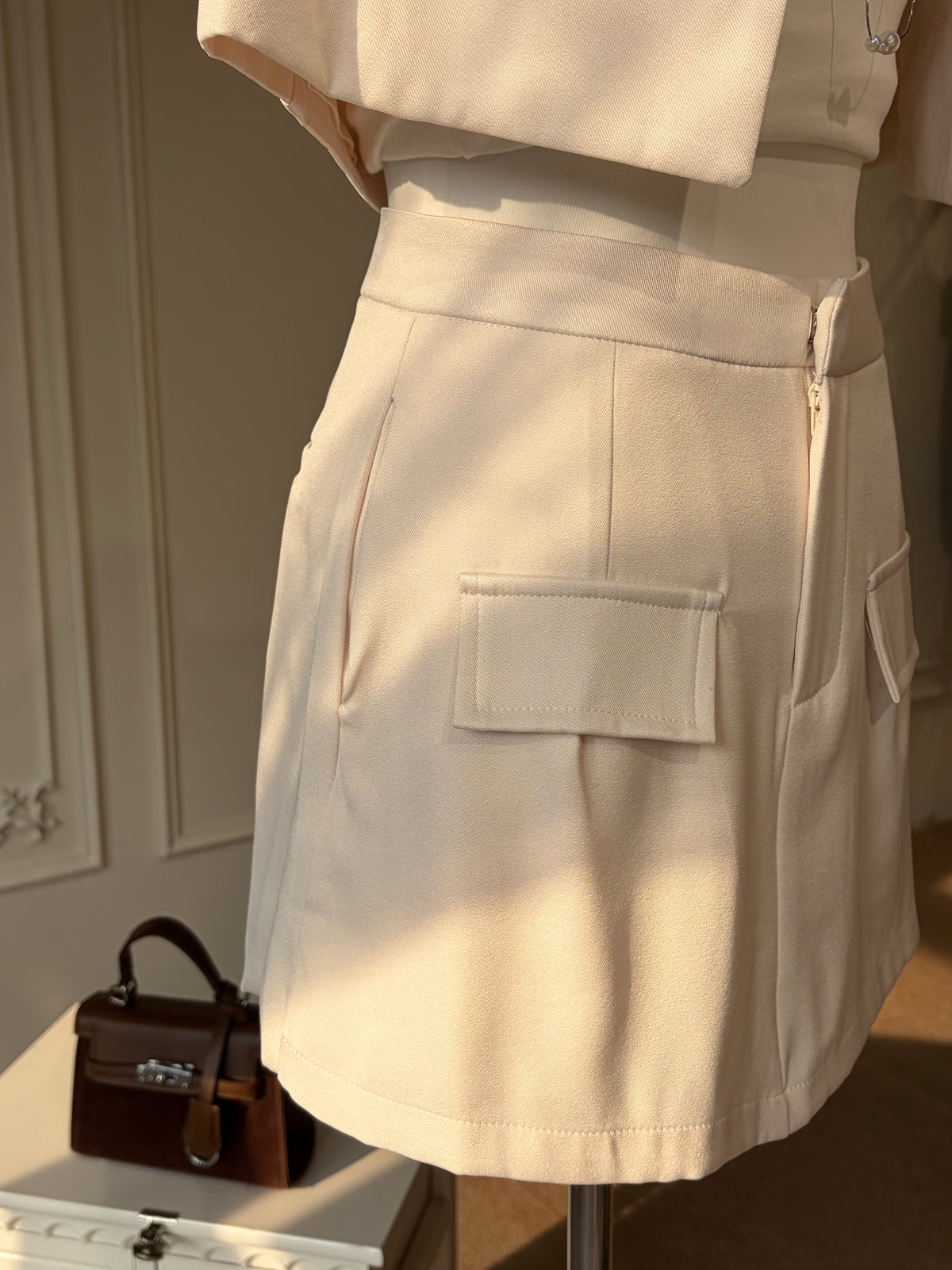 𝘾𝙃𝘼𝙍𝙈𝙀 Sydney Top / Skort(Beige)