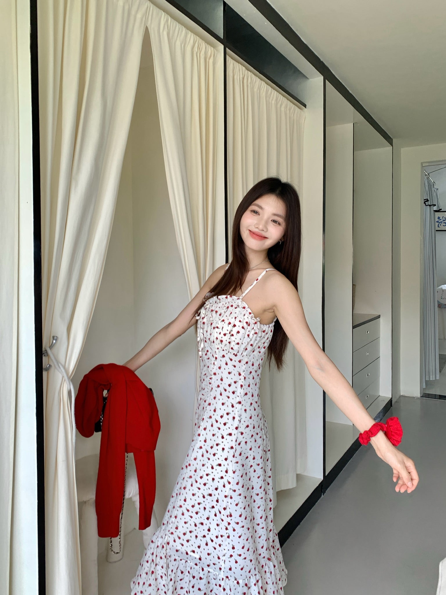 ๐พ๐๐ผ๐๐๐ Rosebella Midi Dress