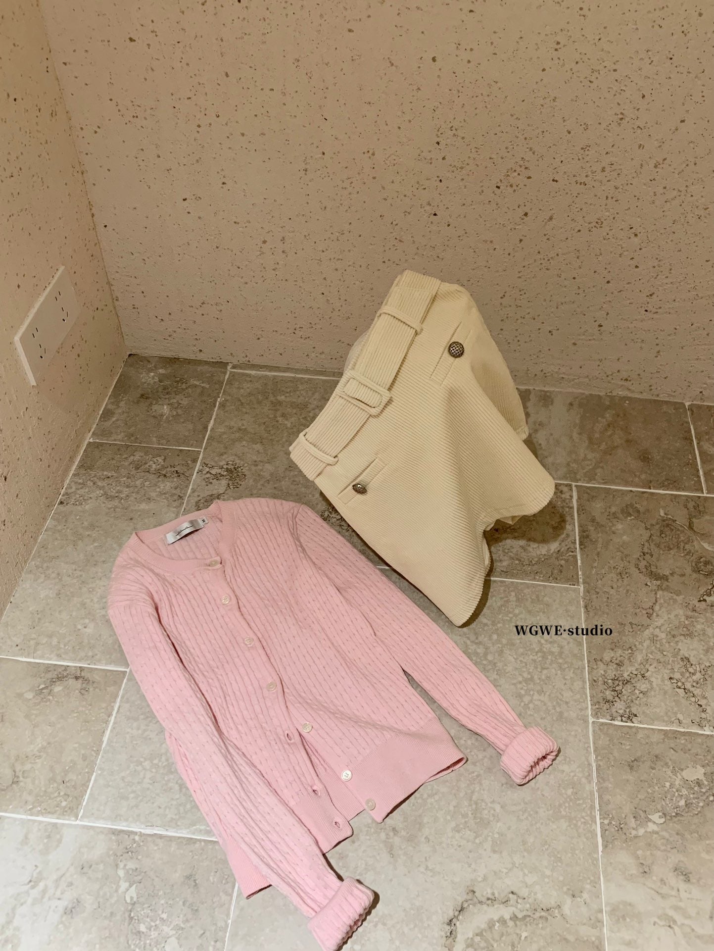 W8818 女神灯芯绒辣妹裙