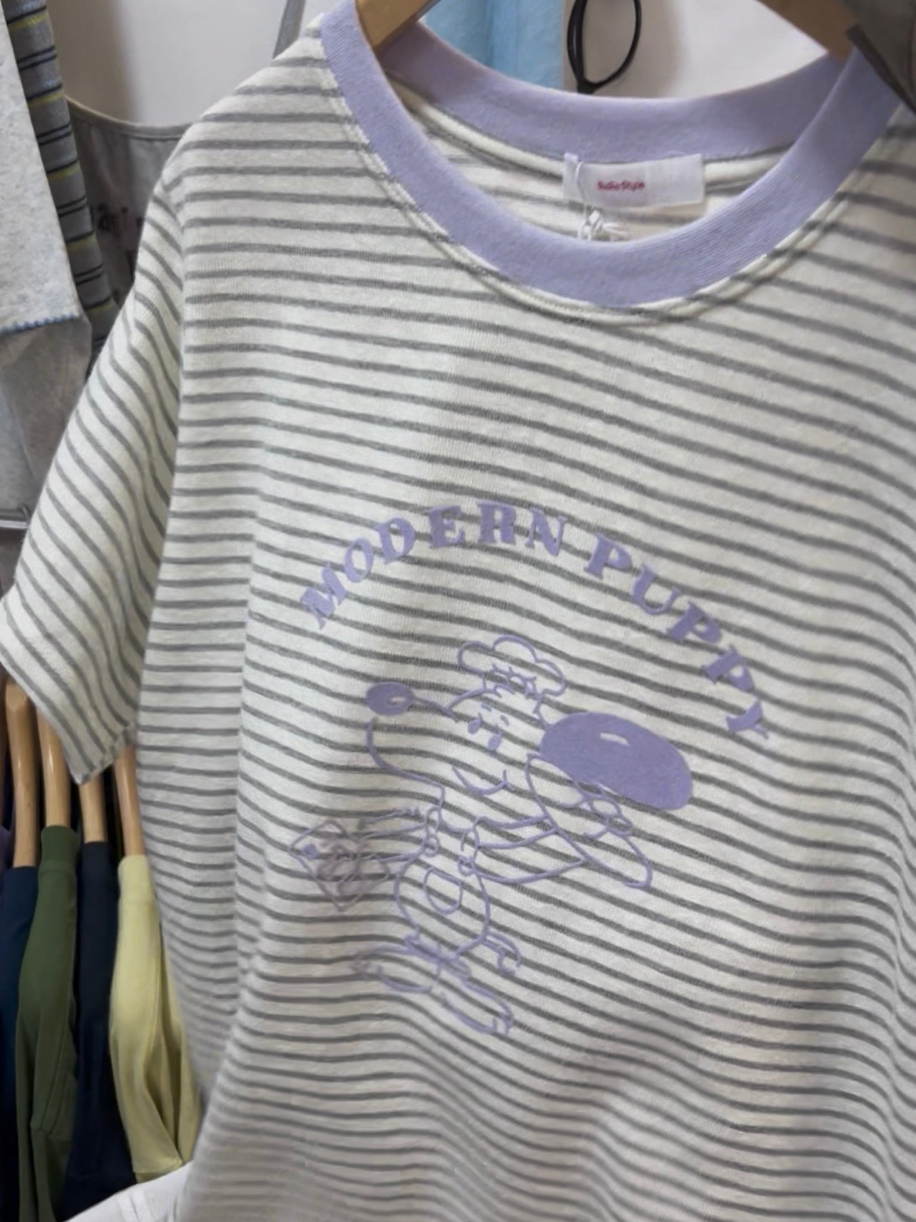 Modern puppy Tee