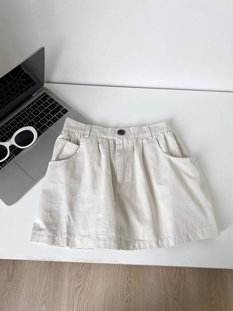 Leslie Shorts