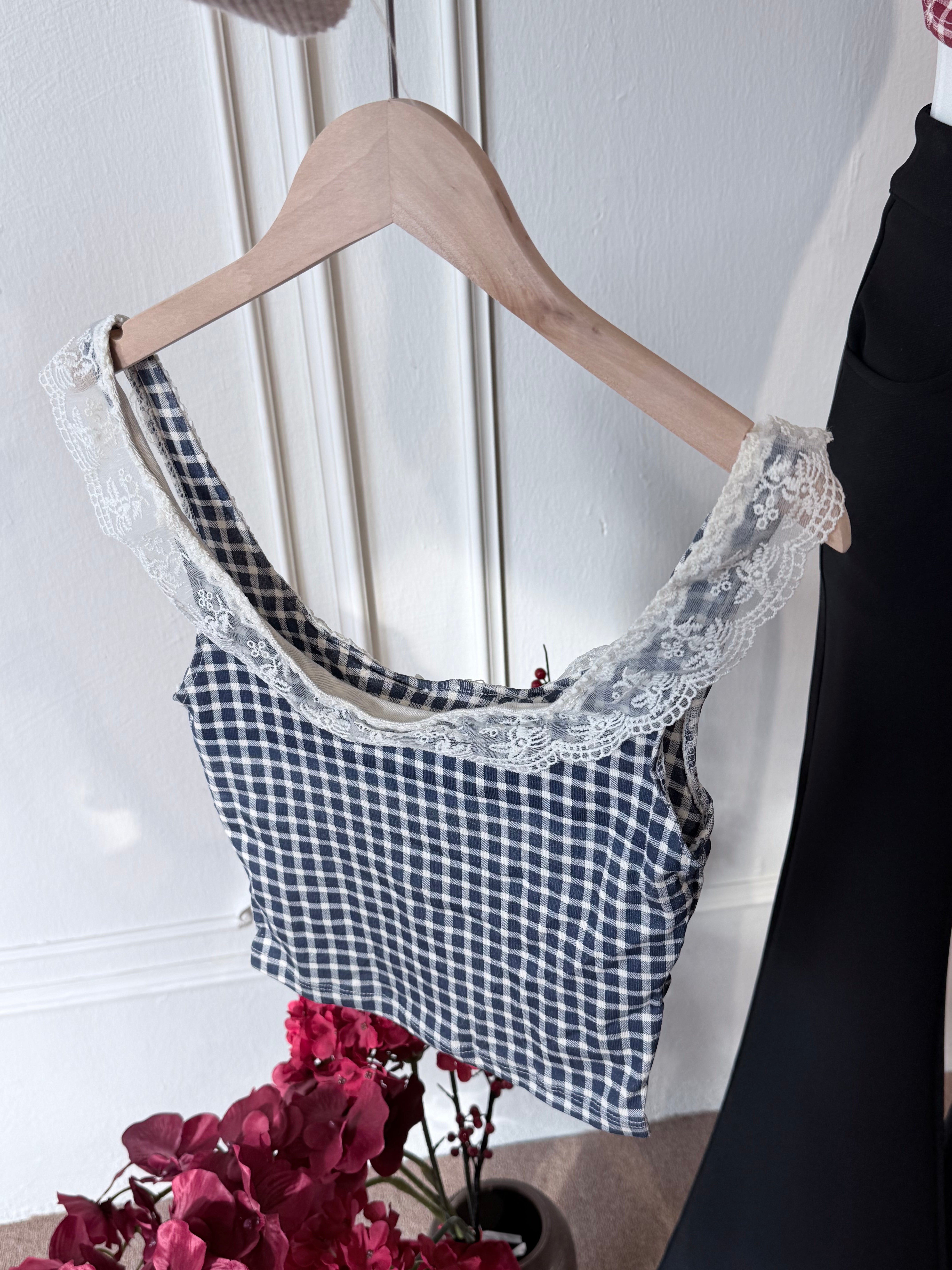 Milana Top(带胸垫)(Preorder)