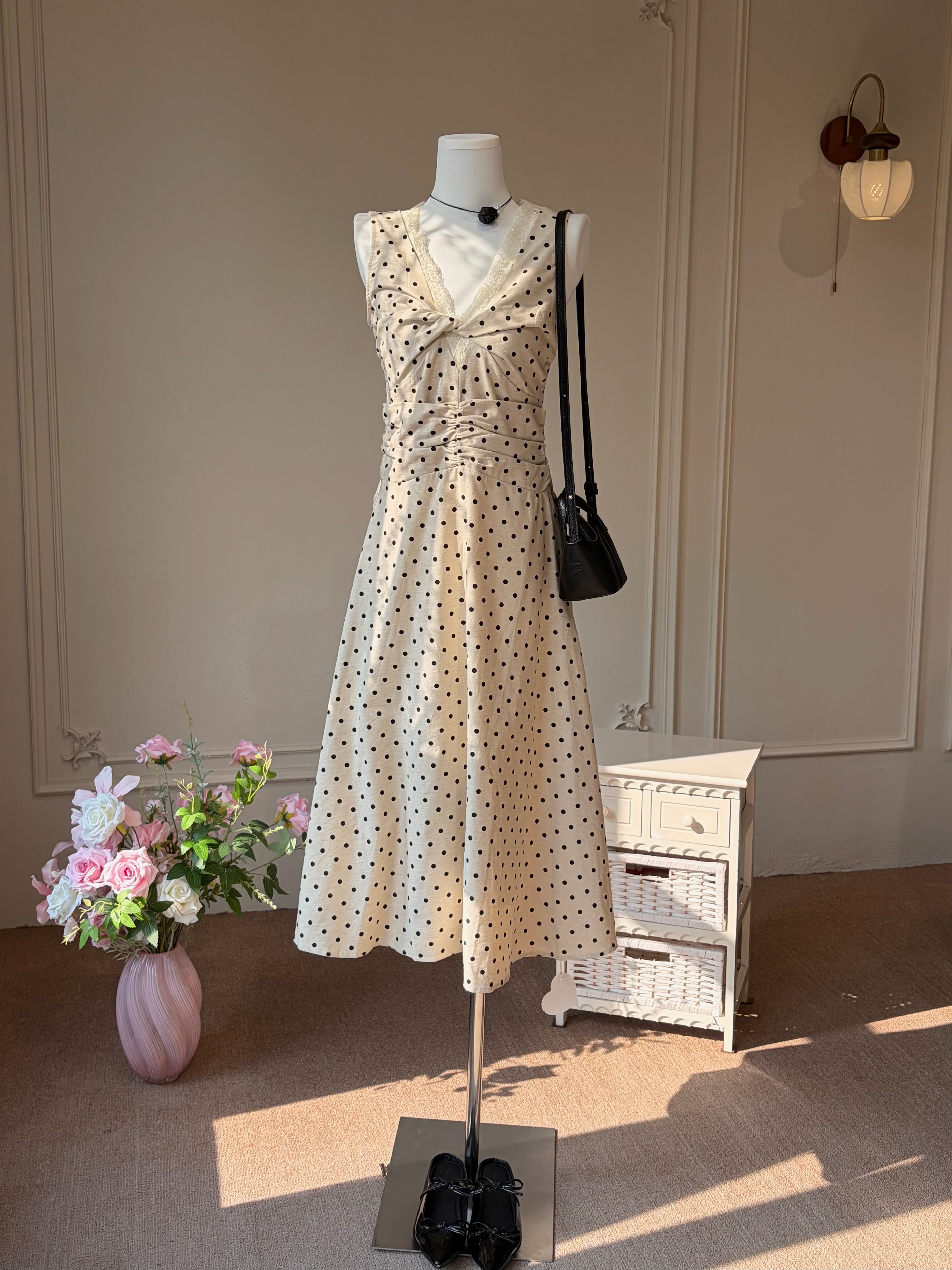 Charme.cc Women's Cream Black Polka Dot Ruched Regular Fit Midi Dress
