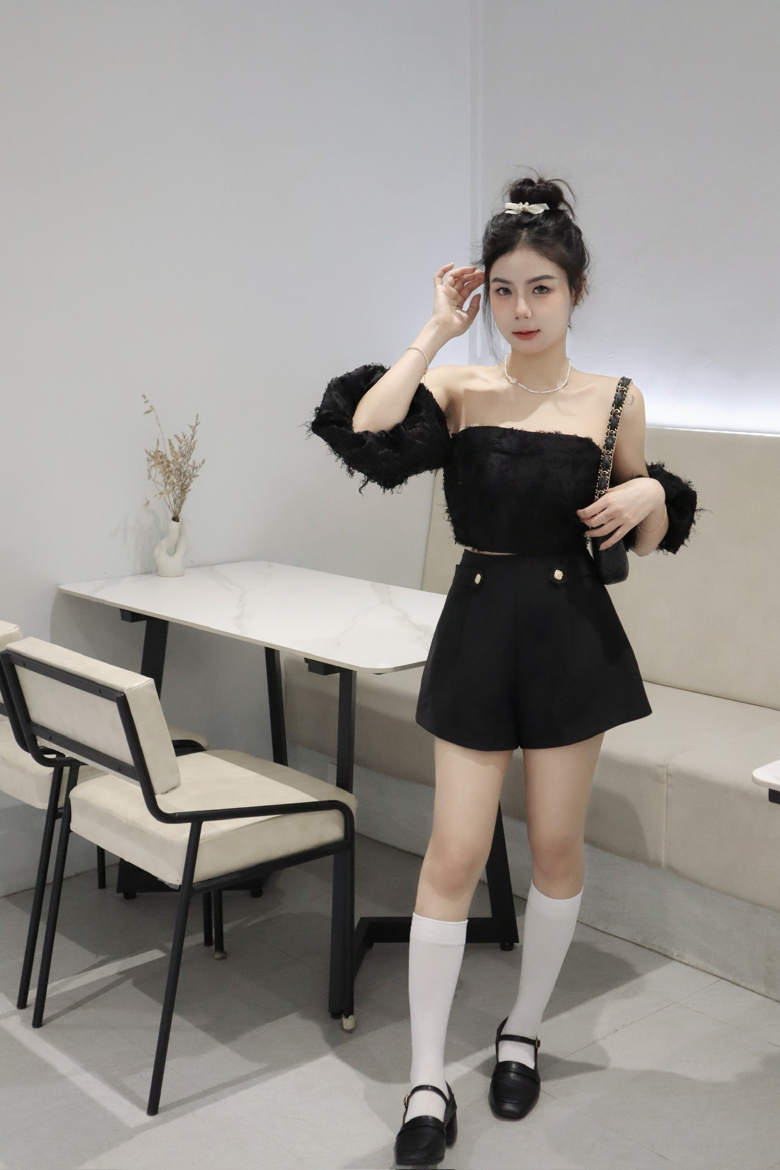 πΎππΌπππ Jamie Top in Black