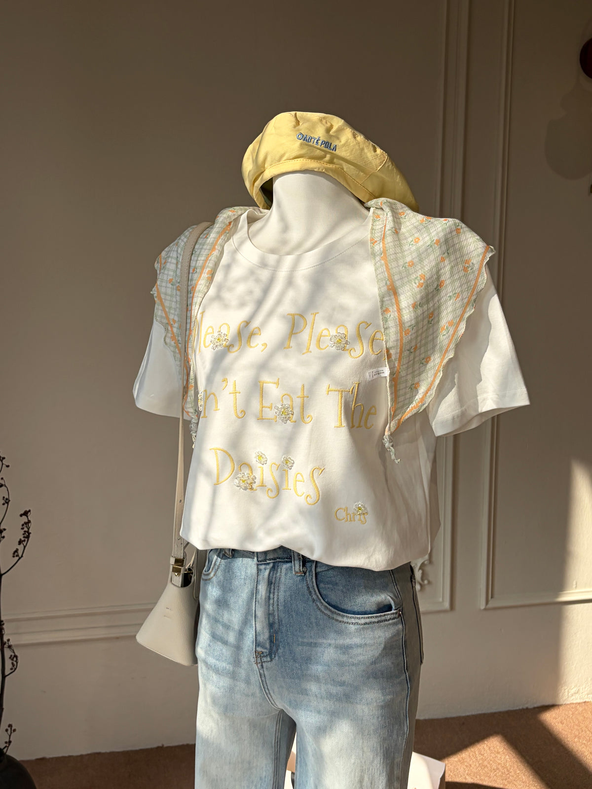 Daisy Picnic Tee