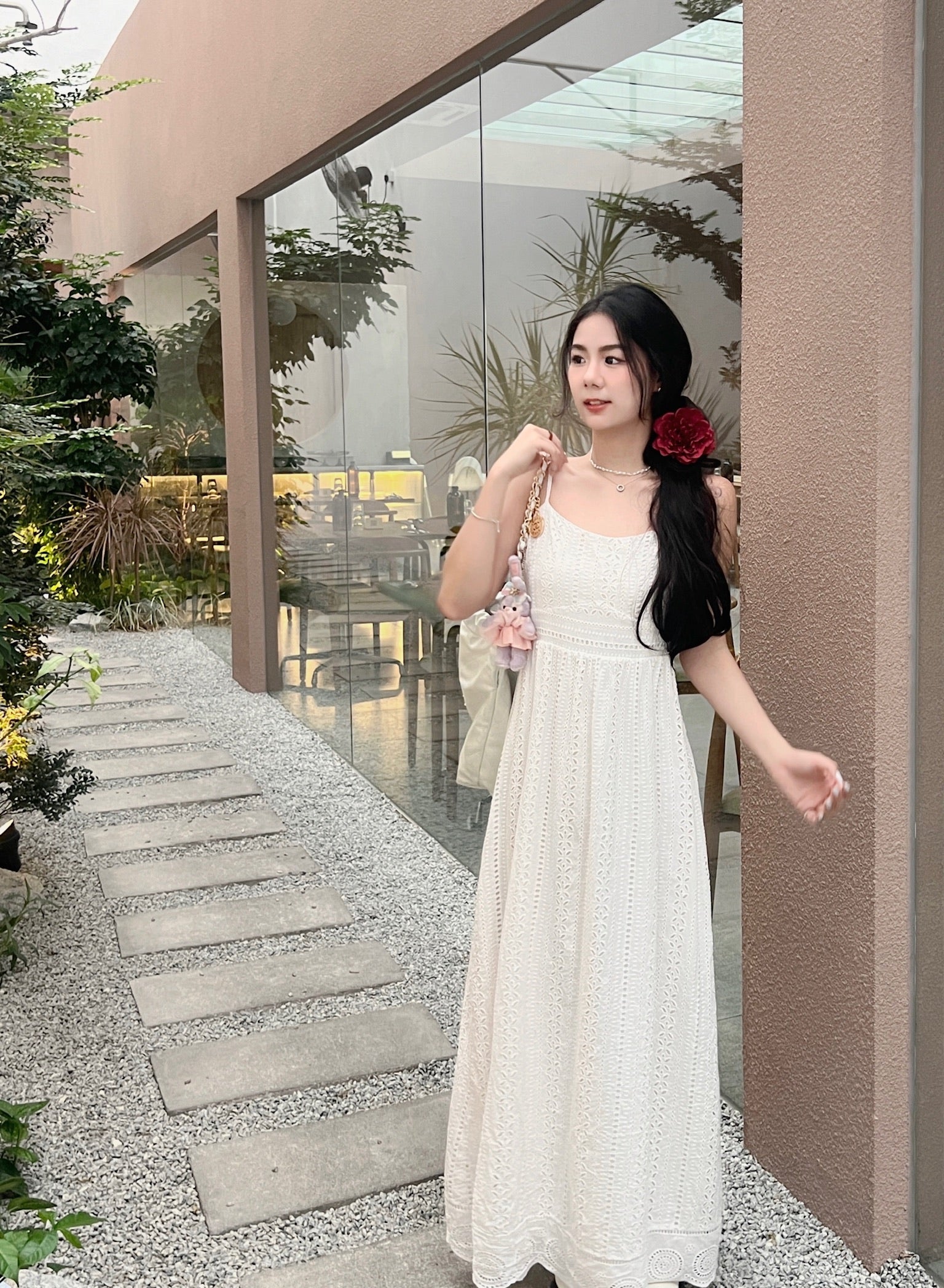 𝘾𝙃𝘼𝙍𝙈𝙀 Olivia Dress