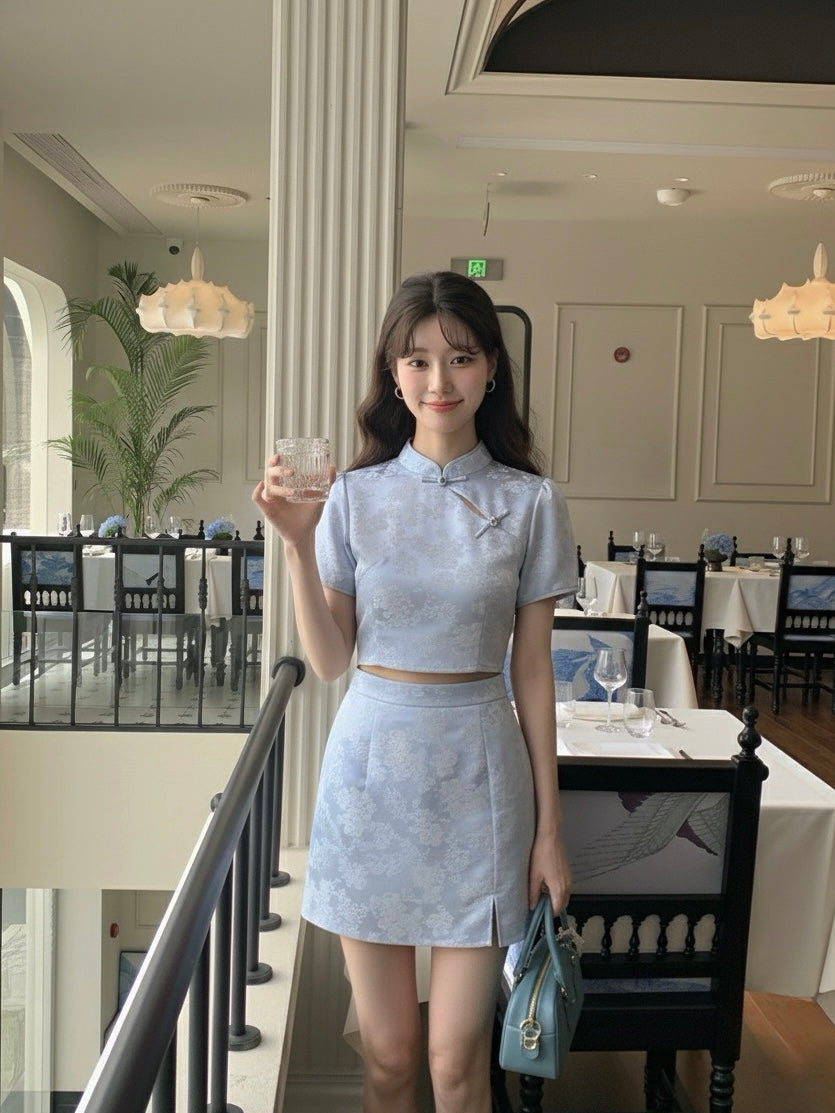 Ying盈千 · 旗袍 (Blue)