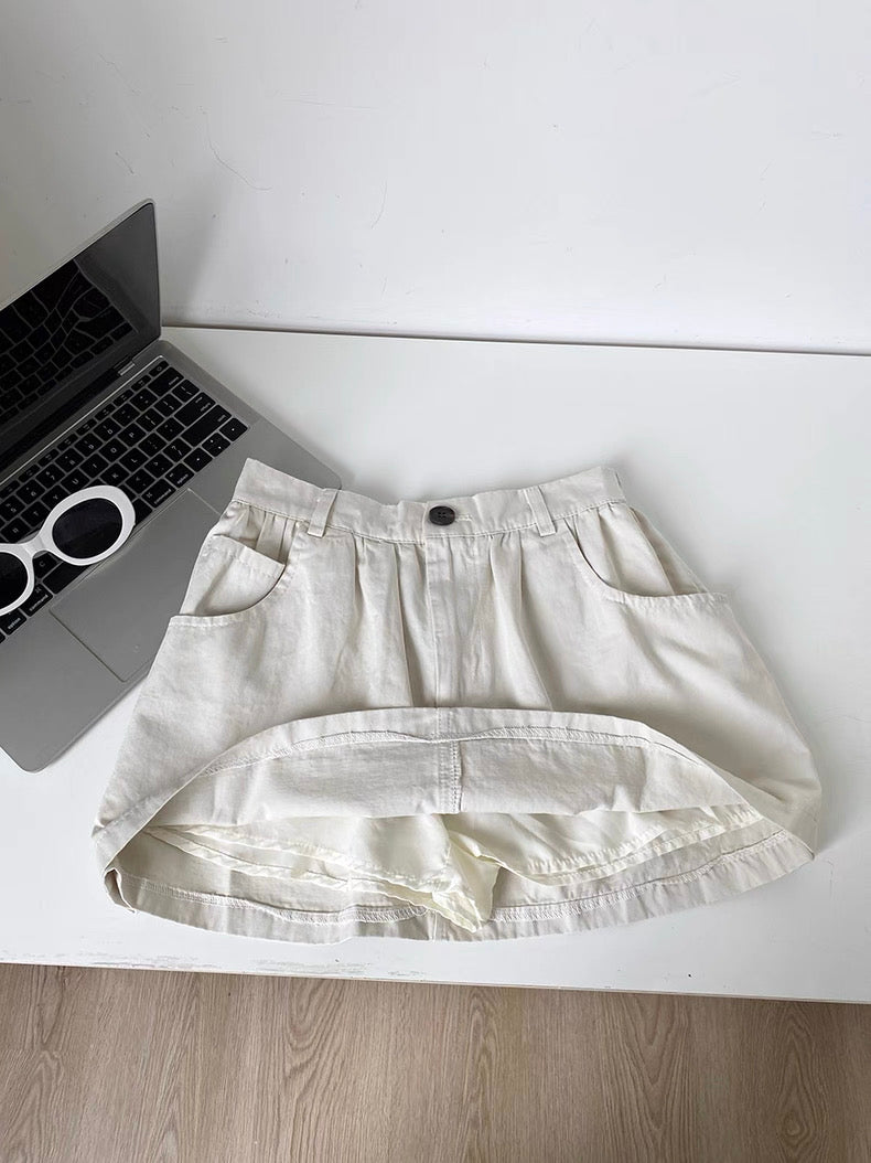 Leslie Shorts