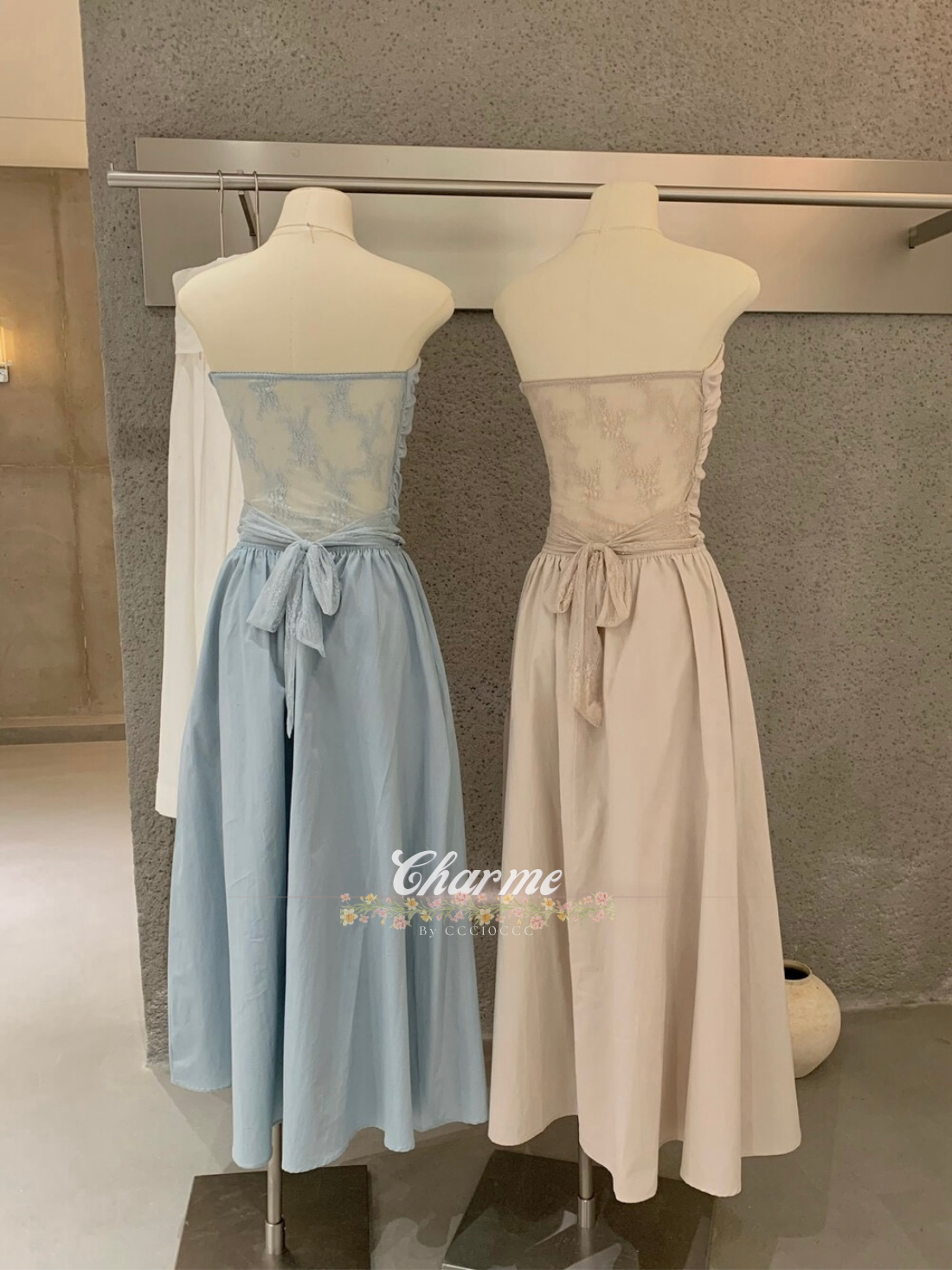 Amora Lace Dress (Padded)