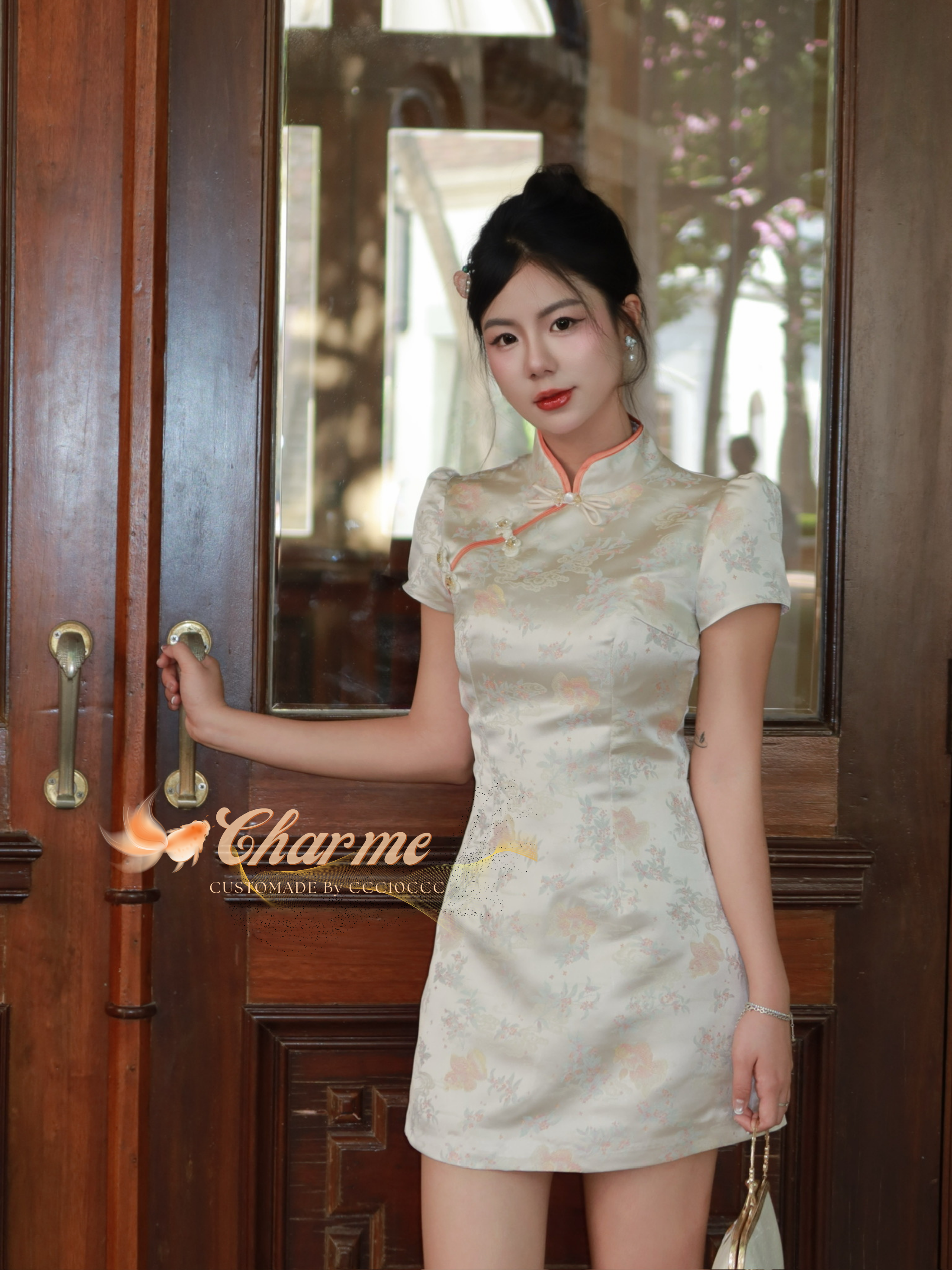 Gleam Qipao 锦鲤 · 旗袍