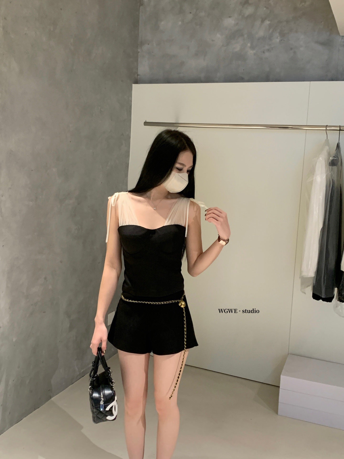 W8345 网纱胸垫上衣