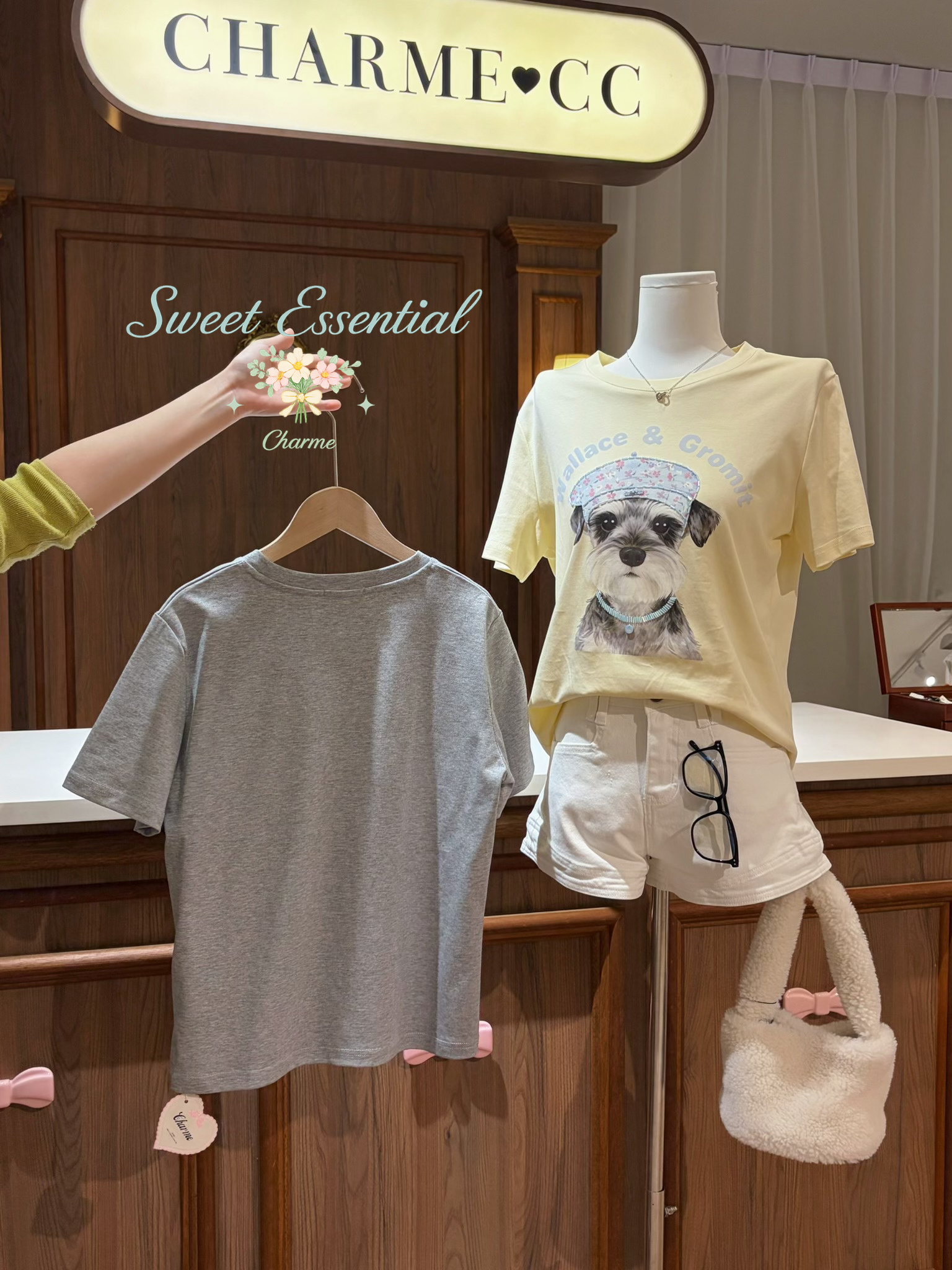 Wallace Doggie Tee