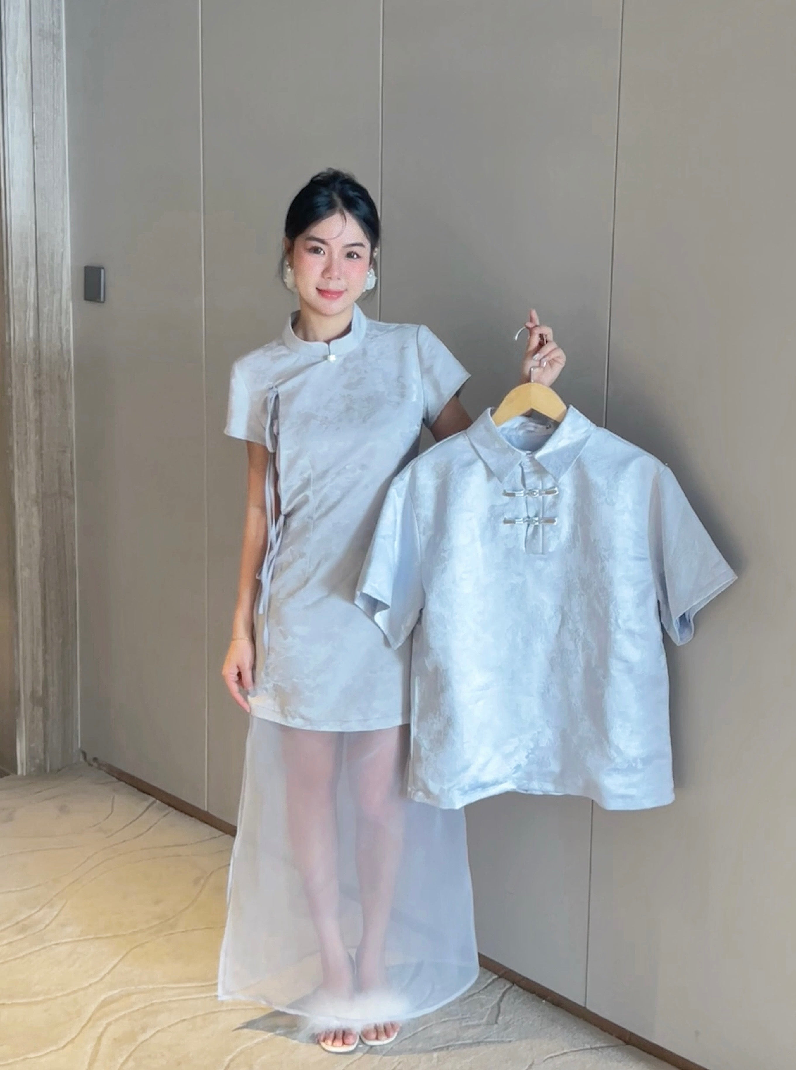 Moon Cheongsam 月🌙 (Silver Grey)