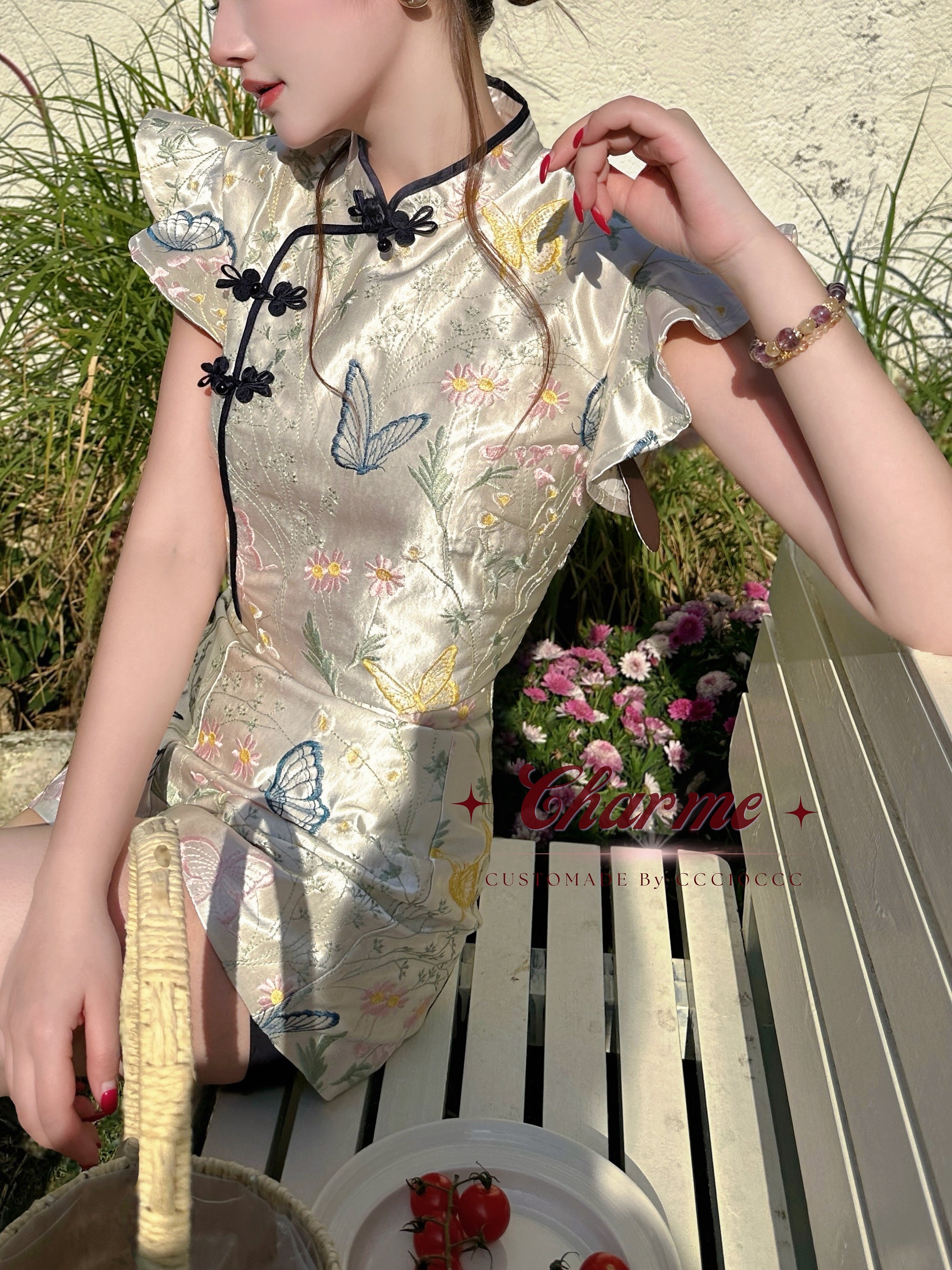 Xiang Qipao · 香蝶花庭 旗袍