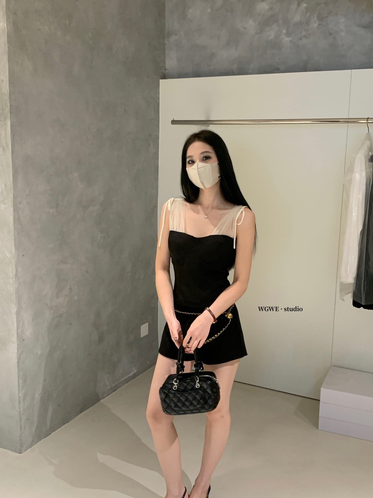 W8345 网纱胸垫上衣