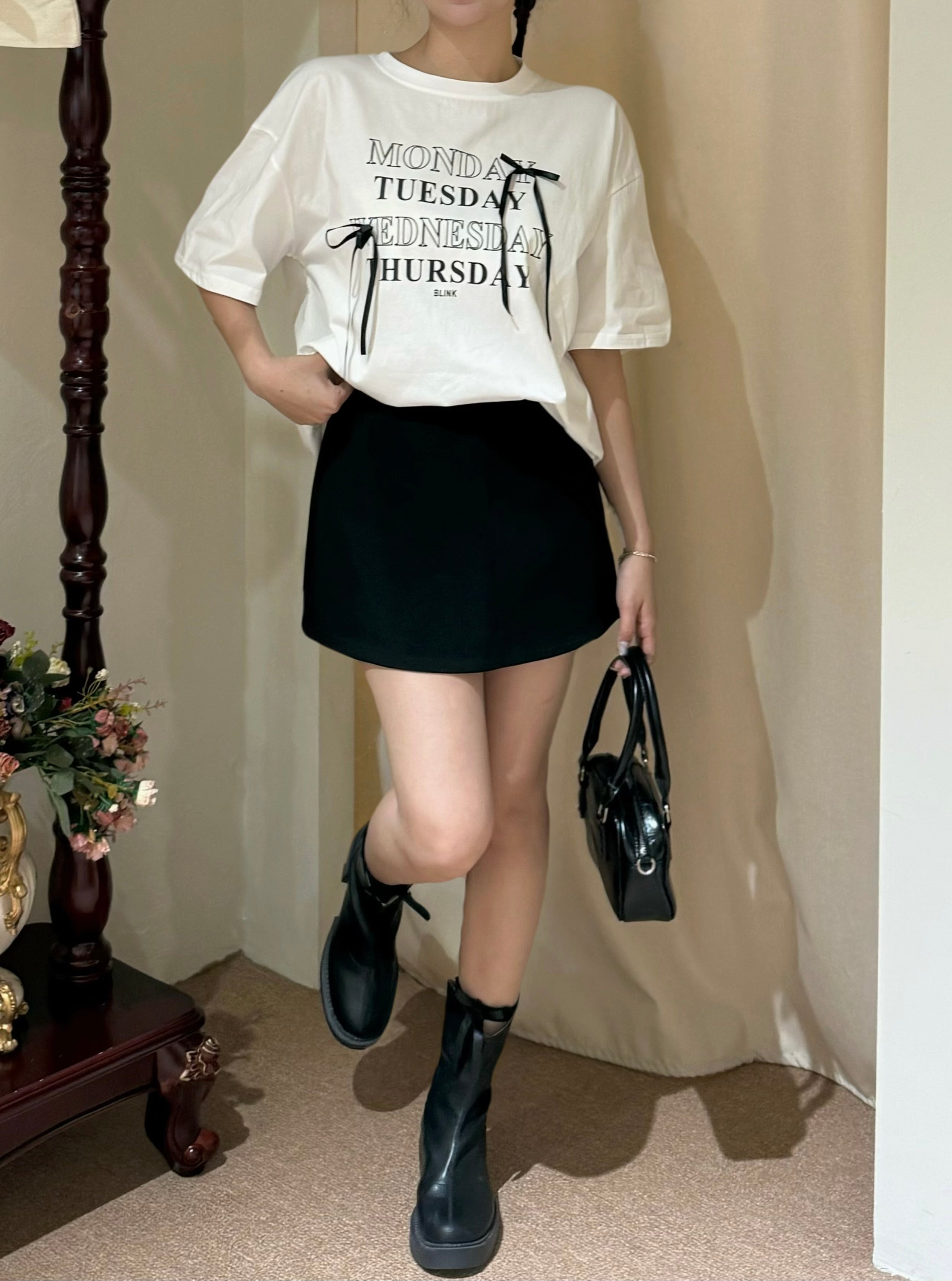 De Classy Skirt 经典小短裙 ♠️ (Black)