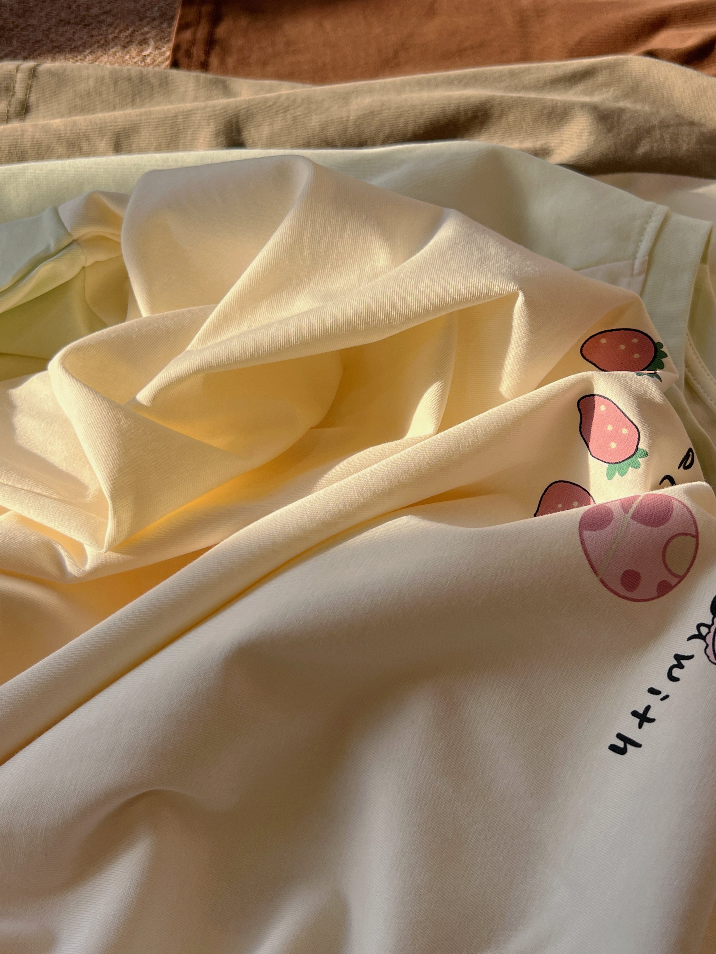 Graffiti over size T