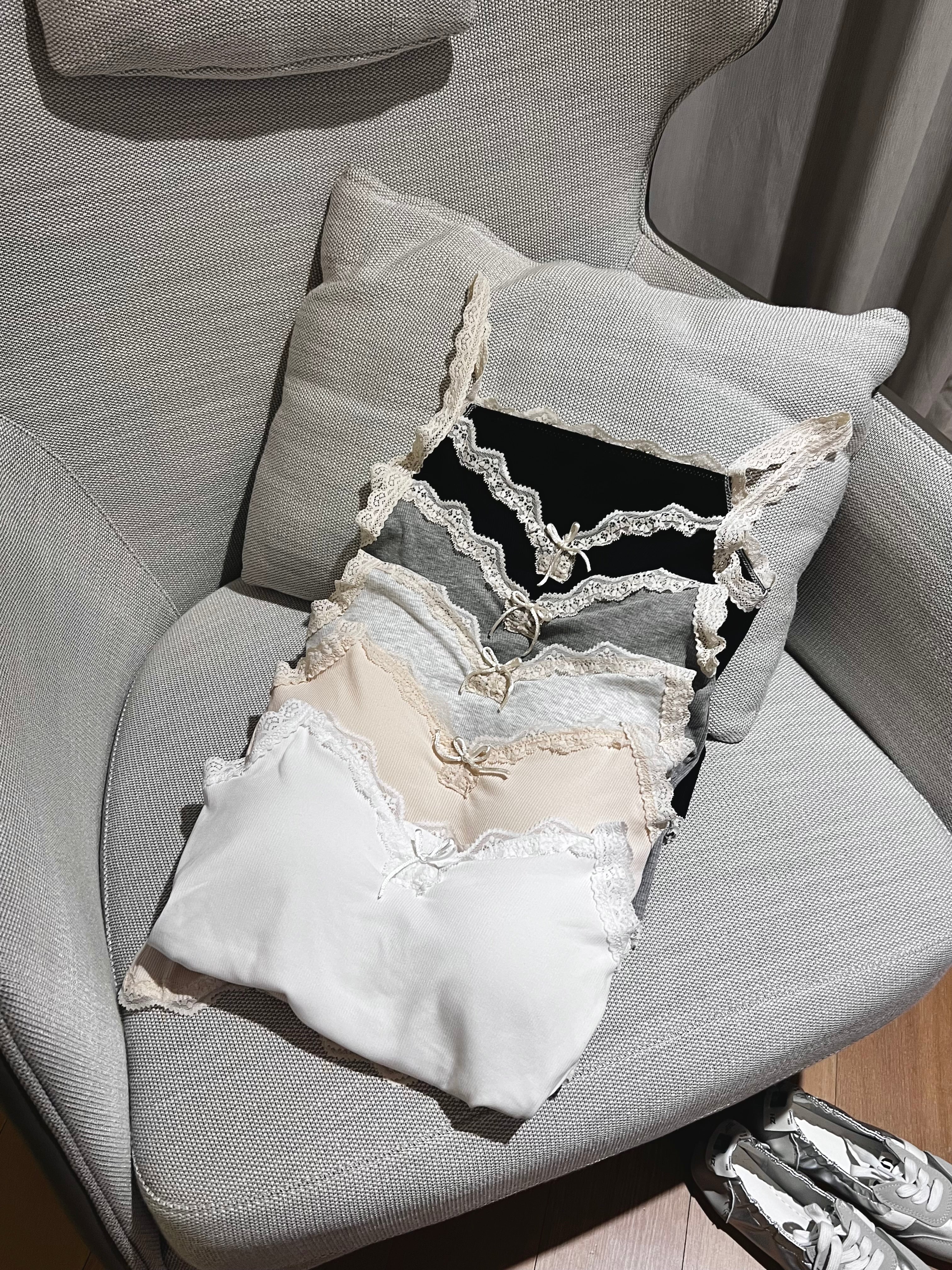 Lace Bowlet Top 带胸垫