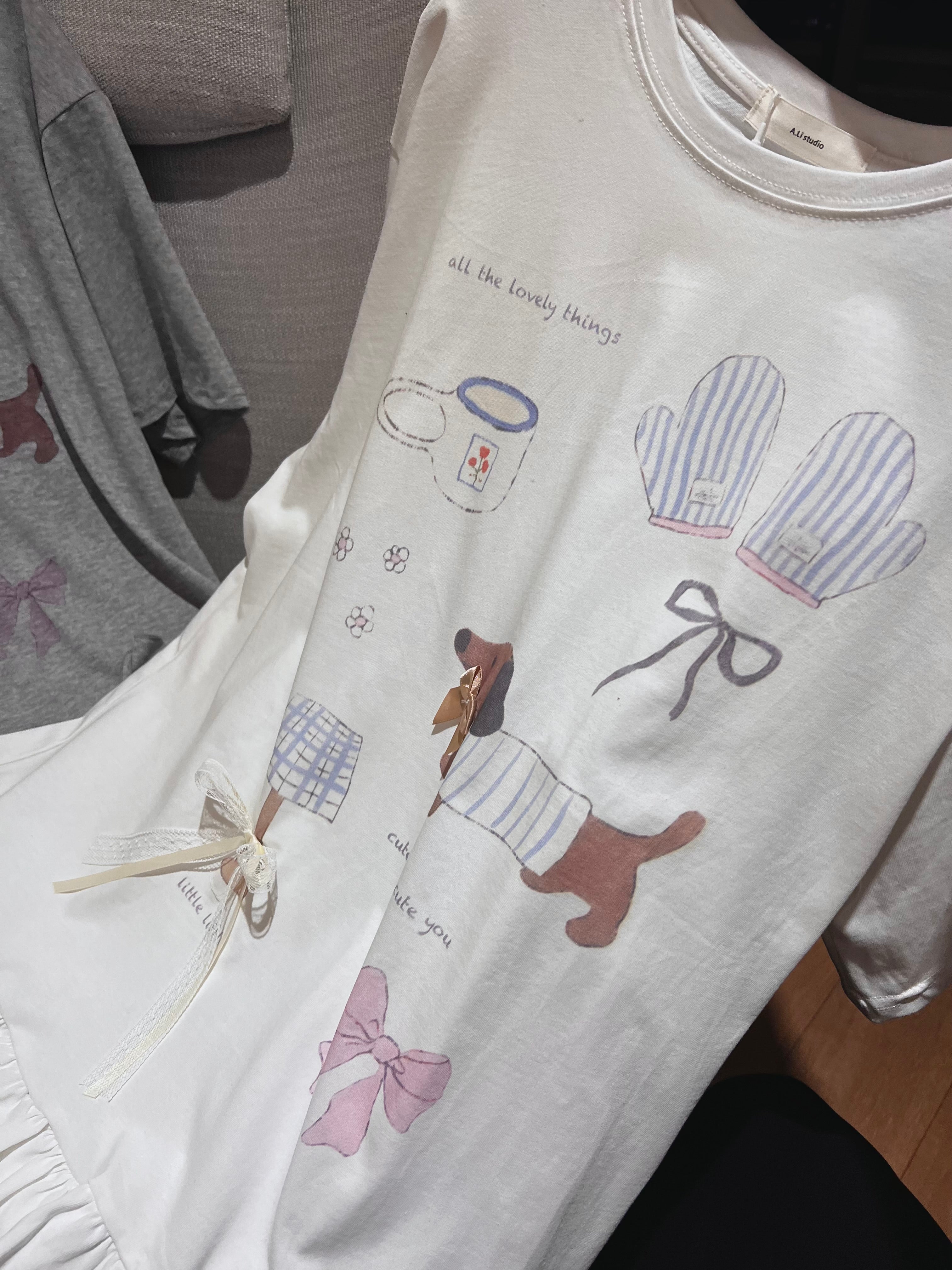 cute dog over size t