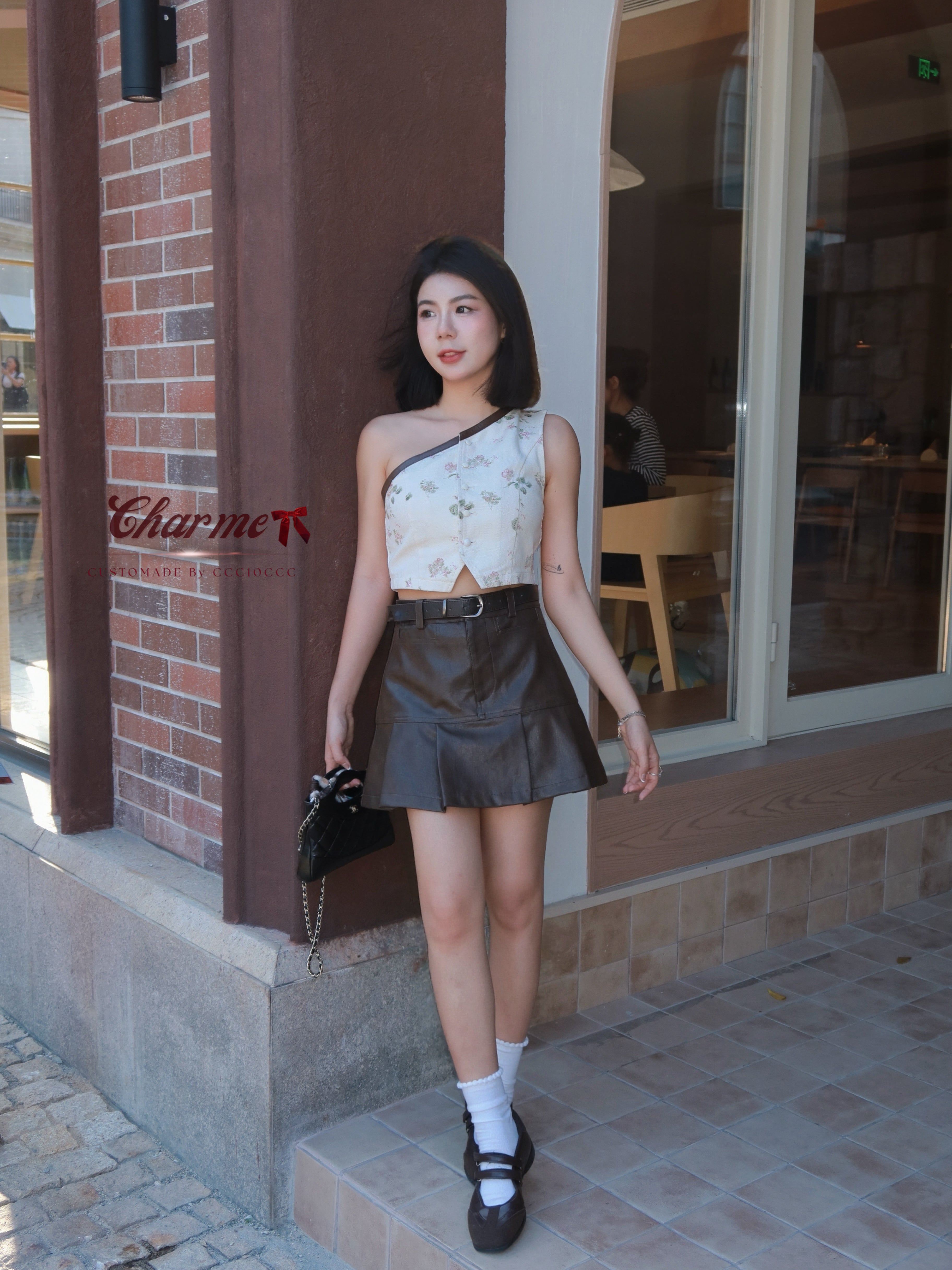 Kora Skirt 皮革短裙