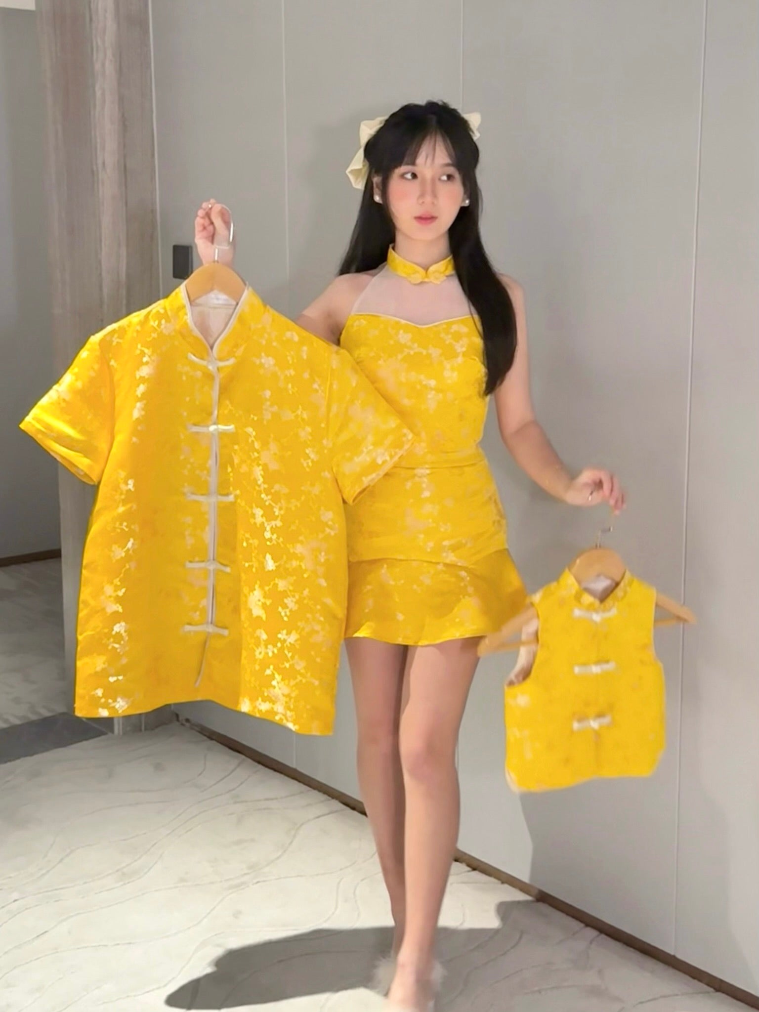 Bella Gold Cheongsam 阳光贝儿