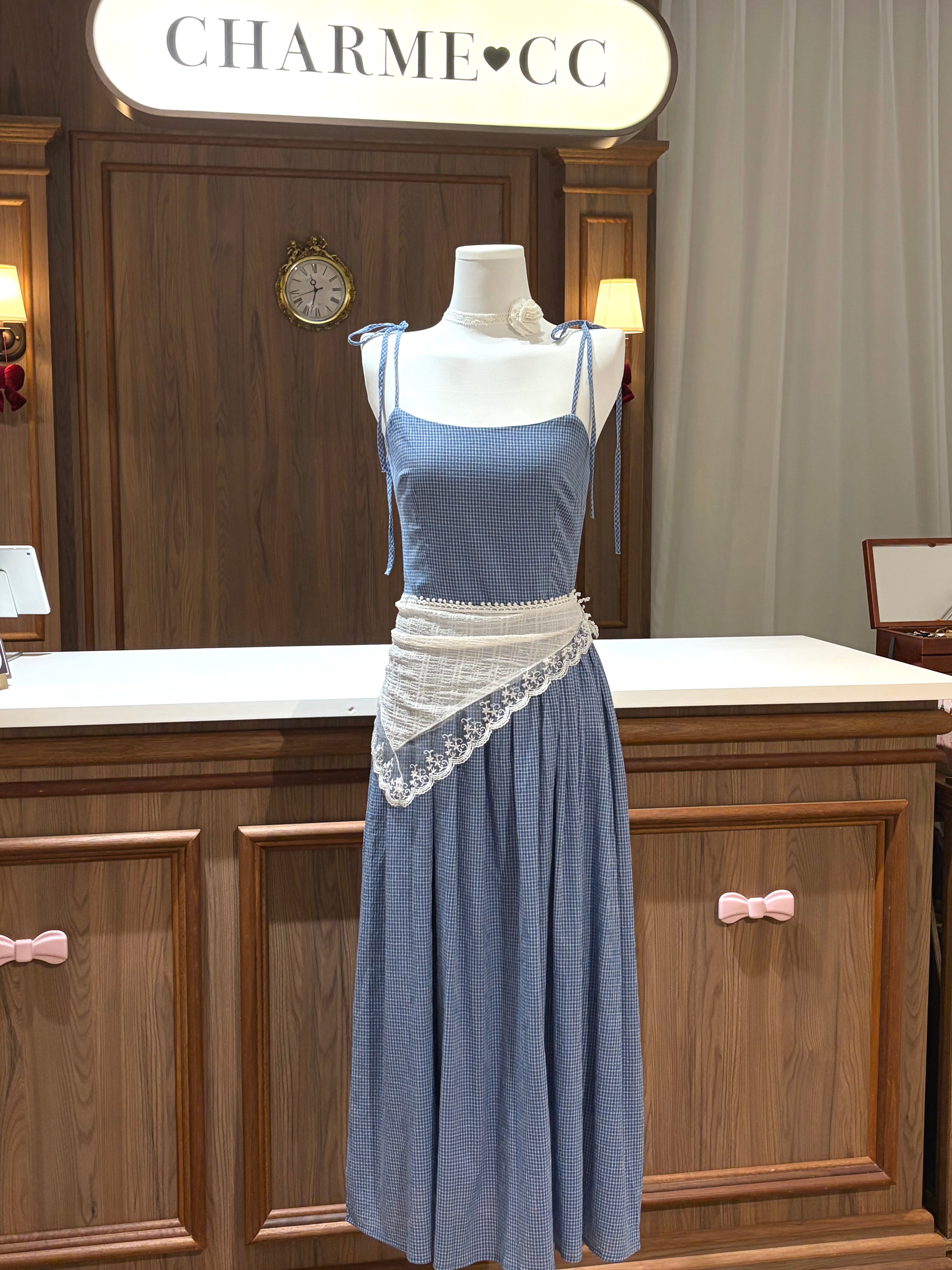 Mistelle Dress