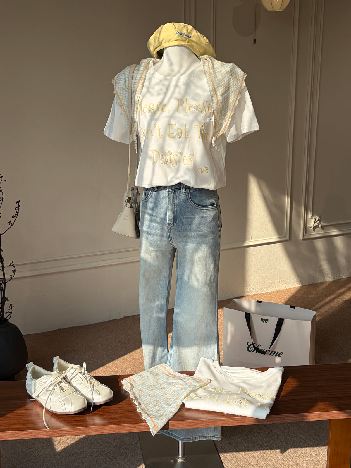 Daisy Picnic Tee