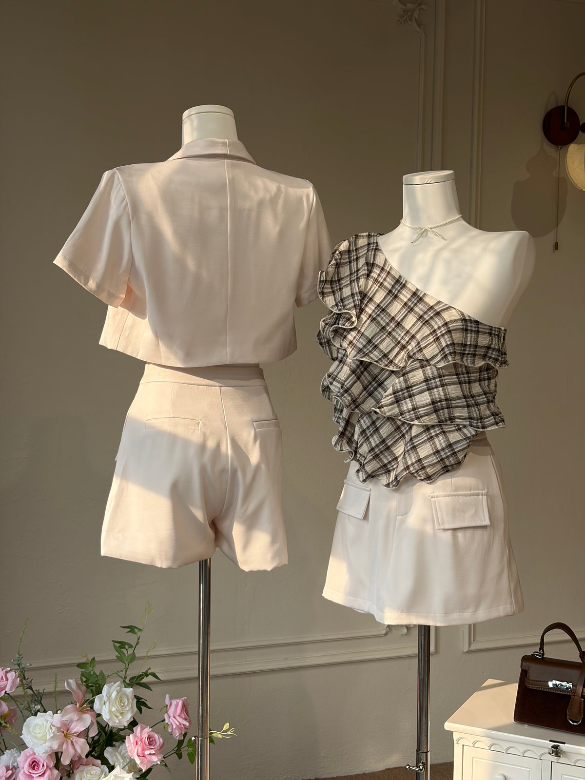 𝘾𝙃𝘼𝙍𝙈𝙀 Sydney Top / Skort(Beige)