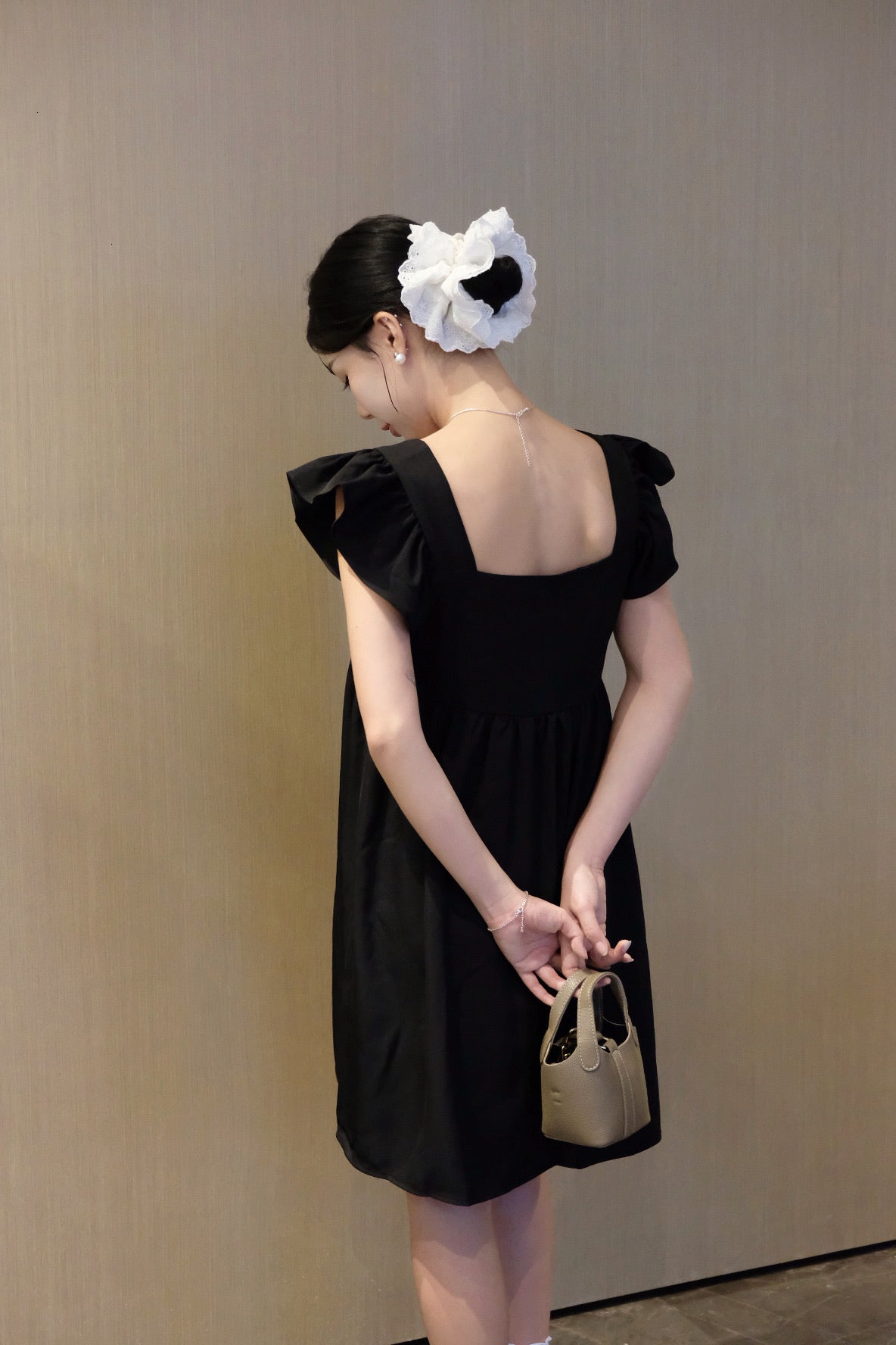 ๐พ๐๐ผ๐๐๐ Hannah Dress in black