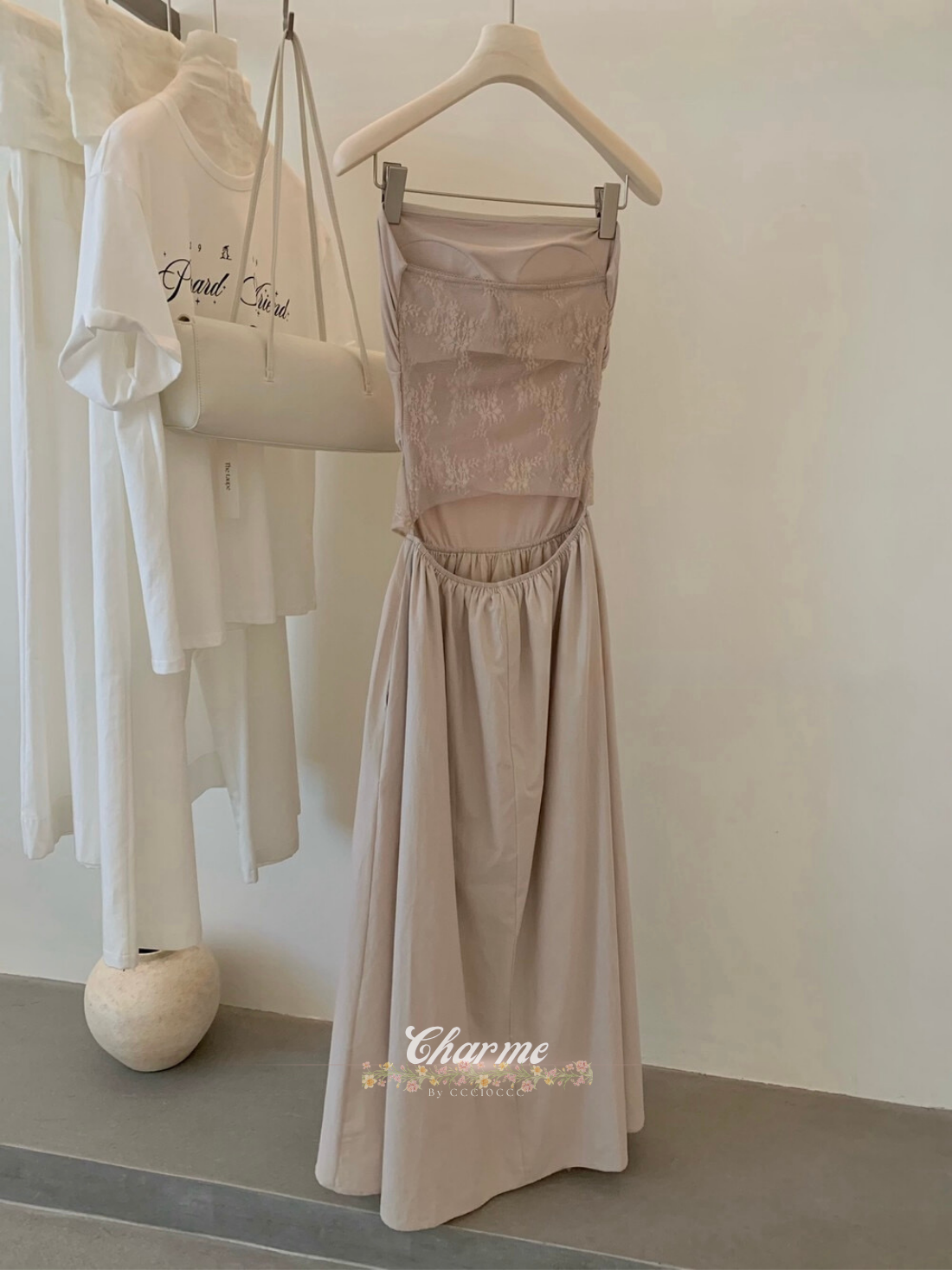 Amora Lace Dress (Padded)