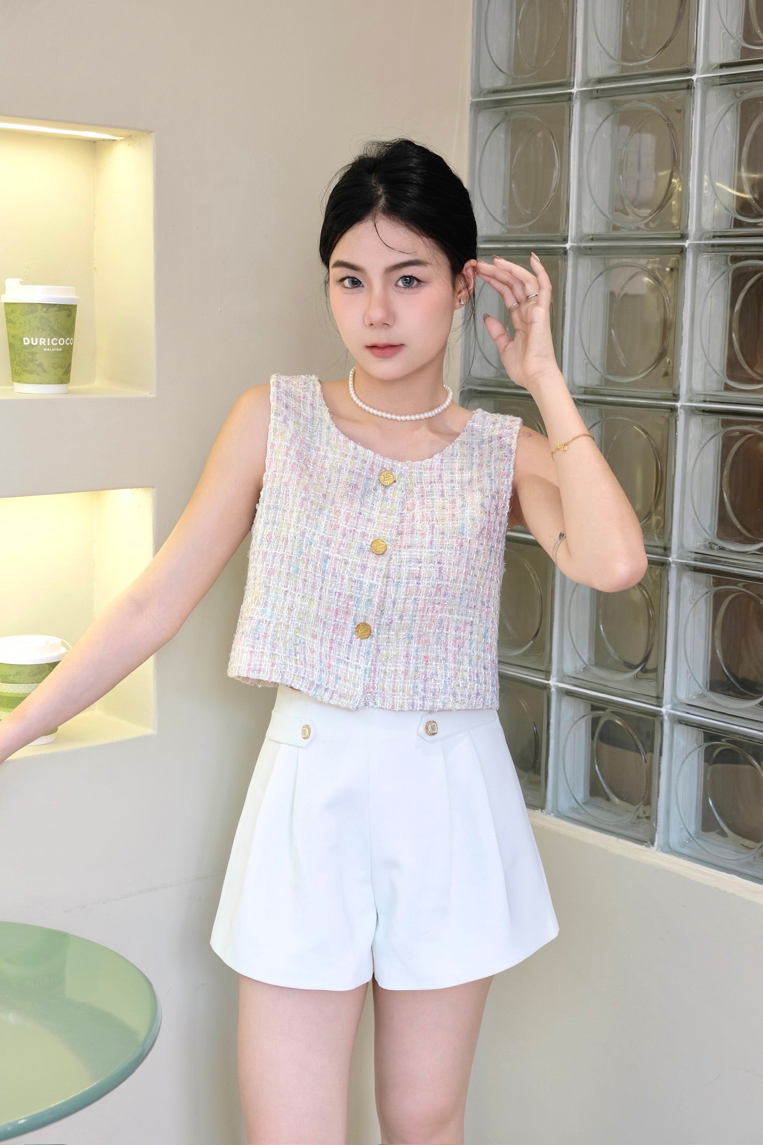๐พ๐๐ผ๐๐๐ ๐๐ช๐๐ป๐ช๐ท๐ฌ๐ฎ in White
