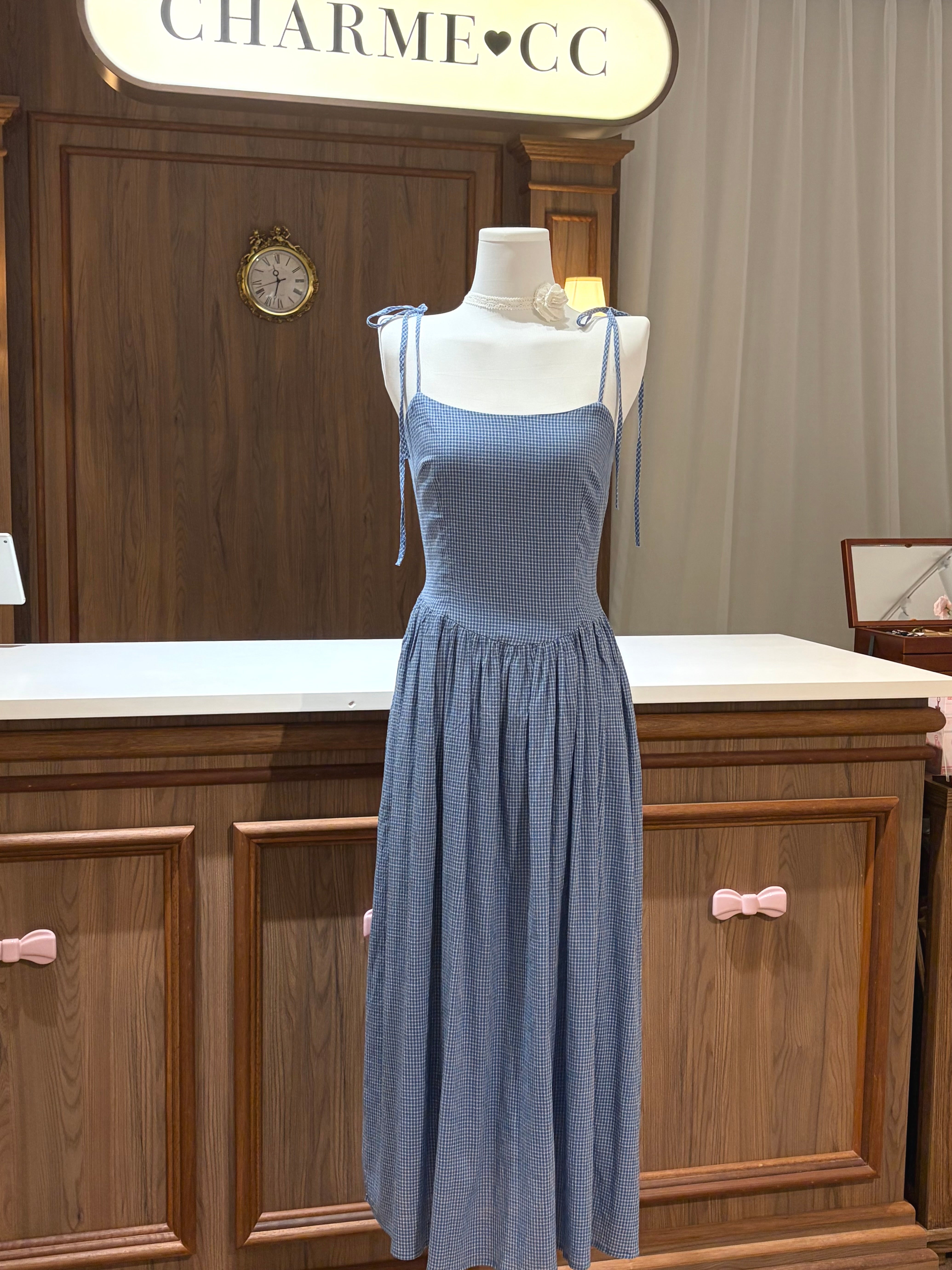 Mistelle Dress