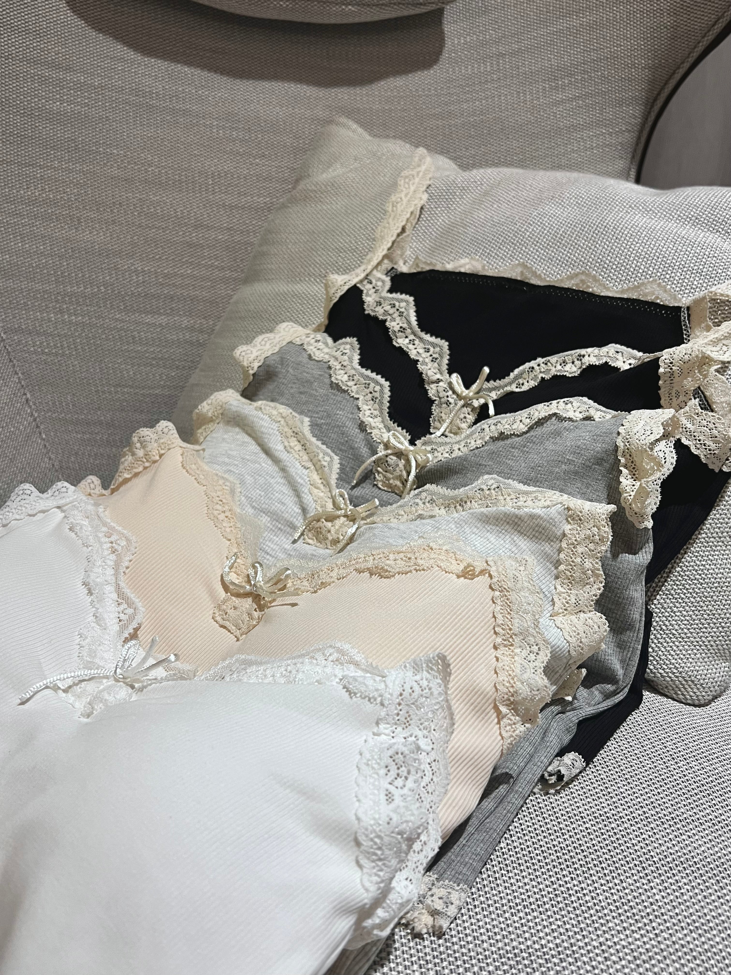 Lace Bowlet Top 带胸垫
