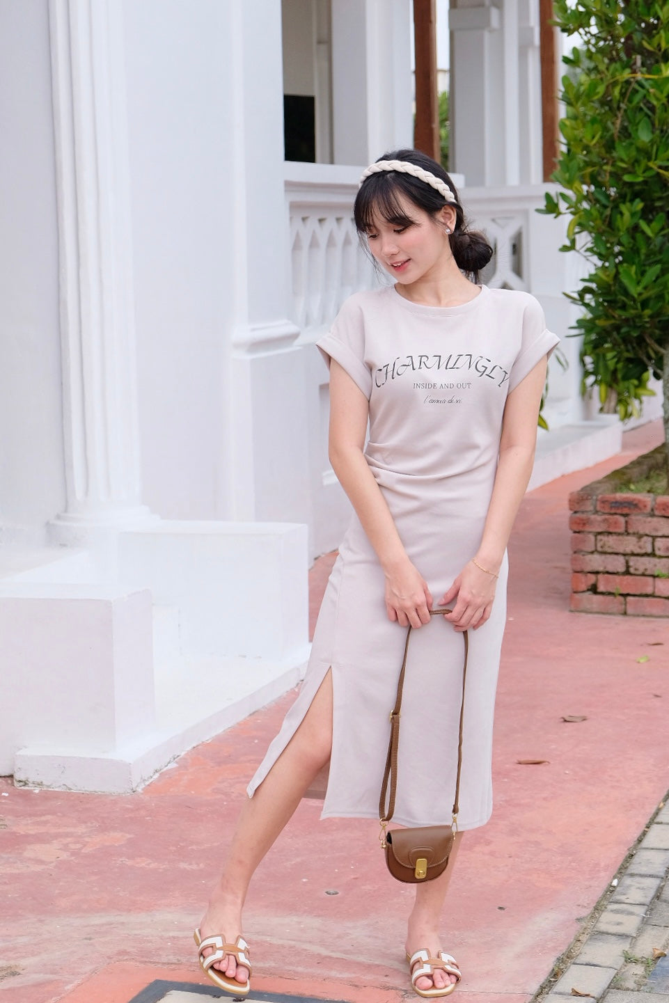 𝘾𝙃𝘼𝙍𝙈𝙀 Novela Dress in Black