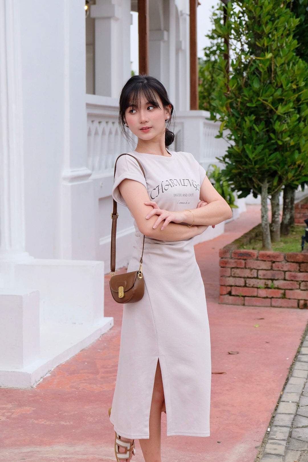 𝘾𝙃𝘼𝙍𝙈𝙀 Novela Dress in Black