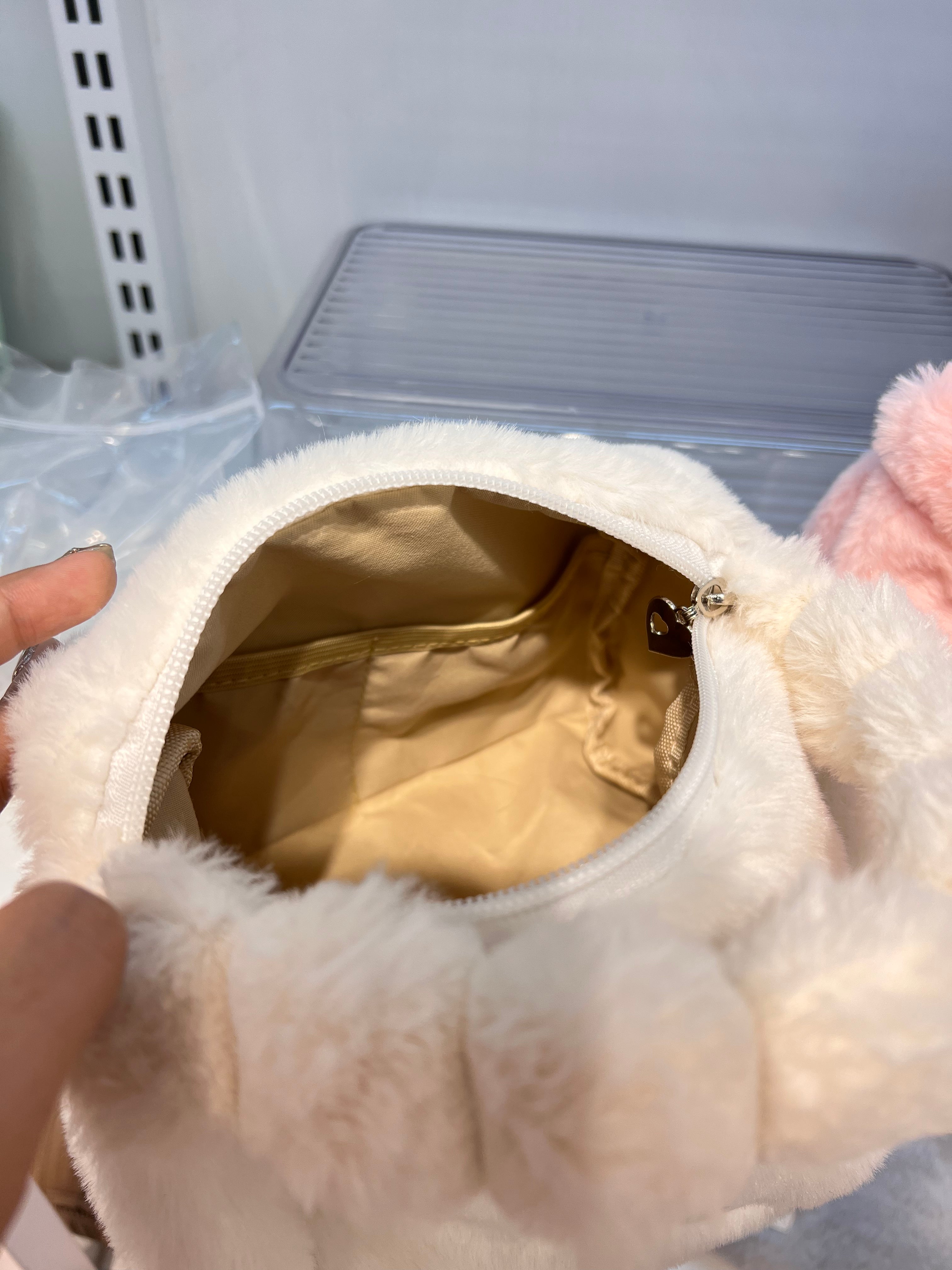 毛毛手拿包｜毛毛化妆包