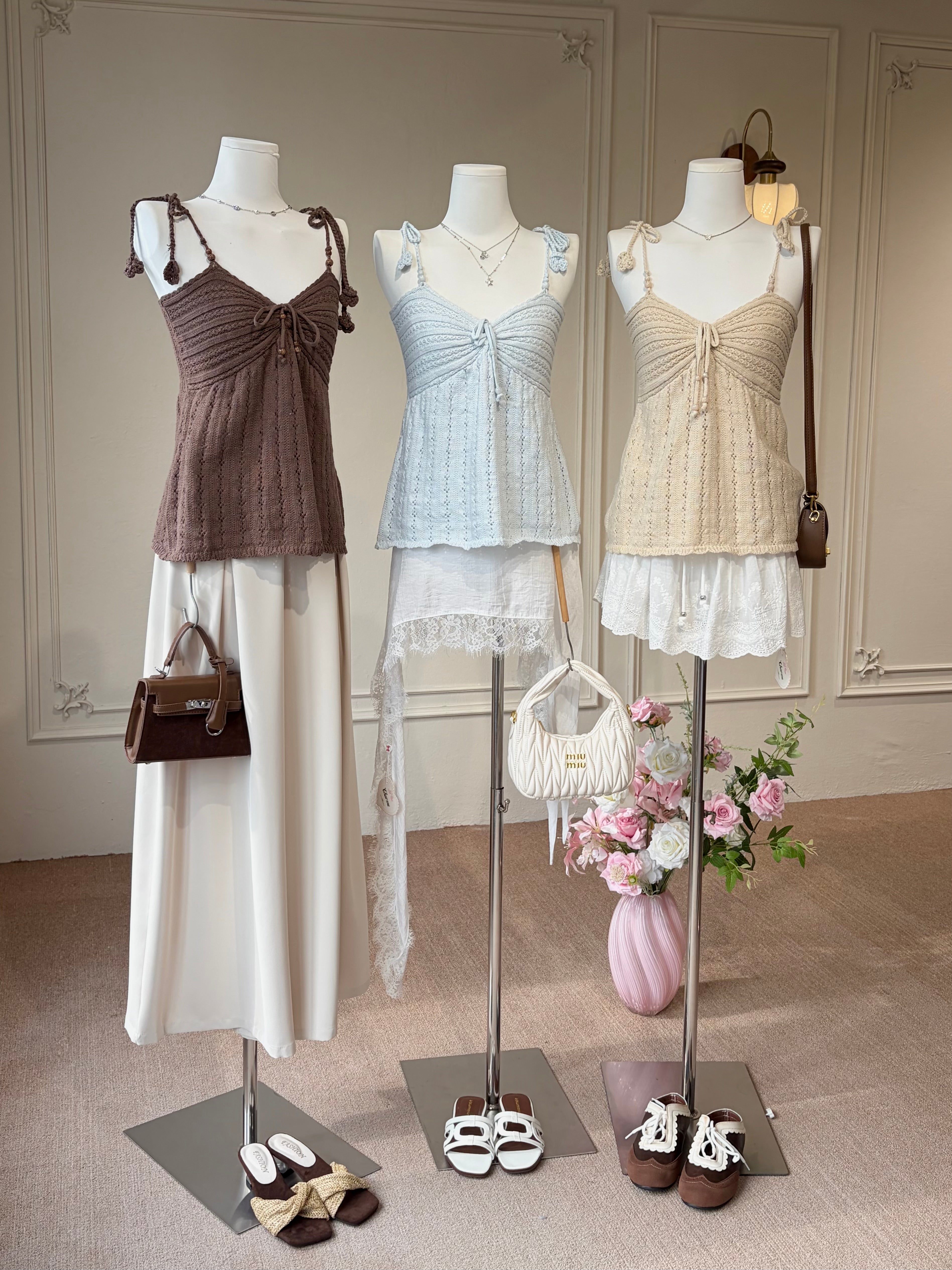 LACE HALTER TOP