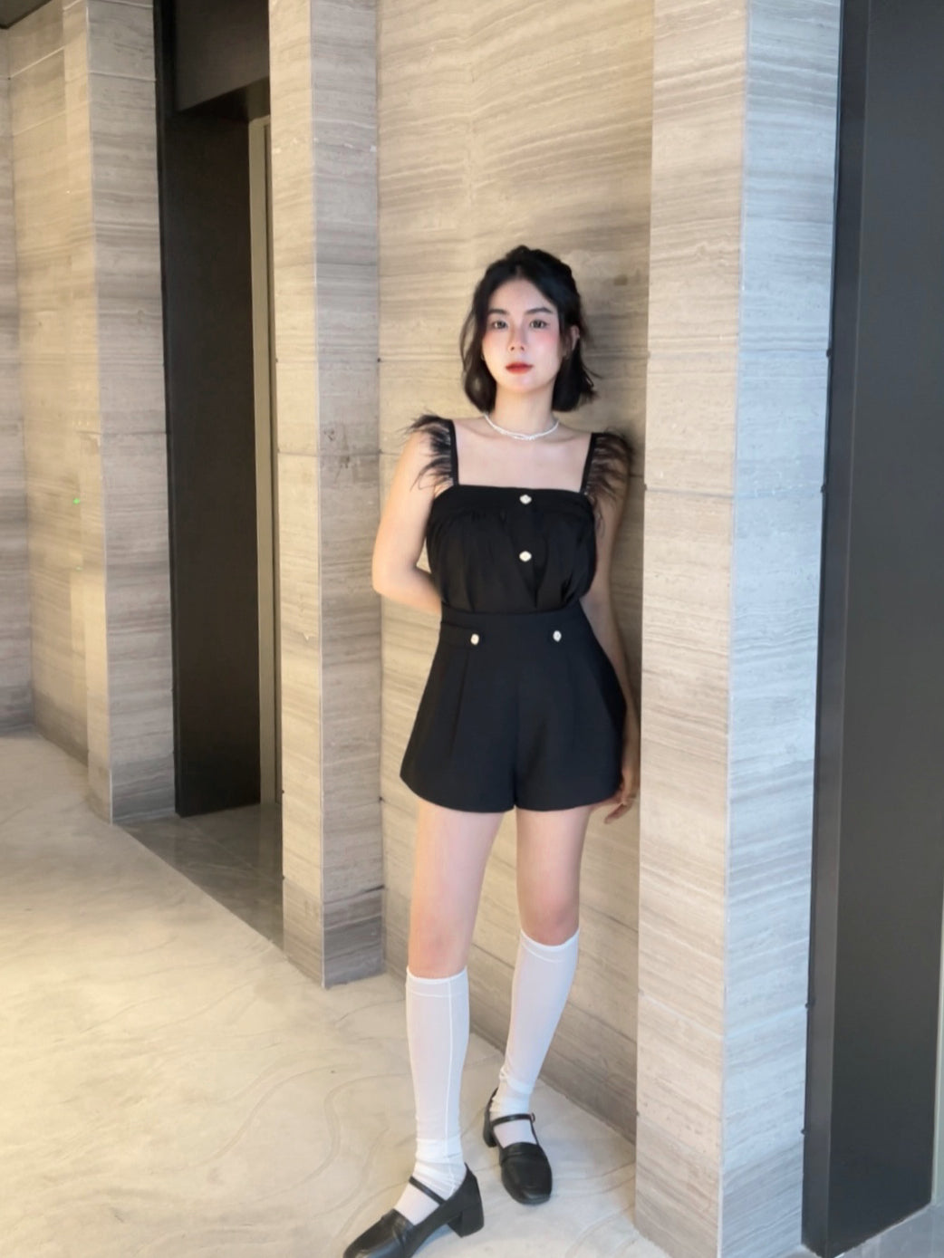 𝘾𝙃𝘼𝙍𝙈𝙀 Selina in Black