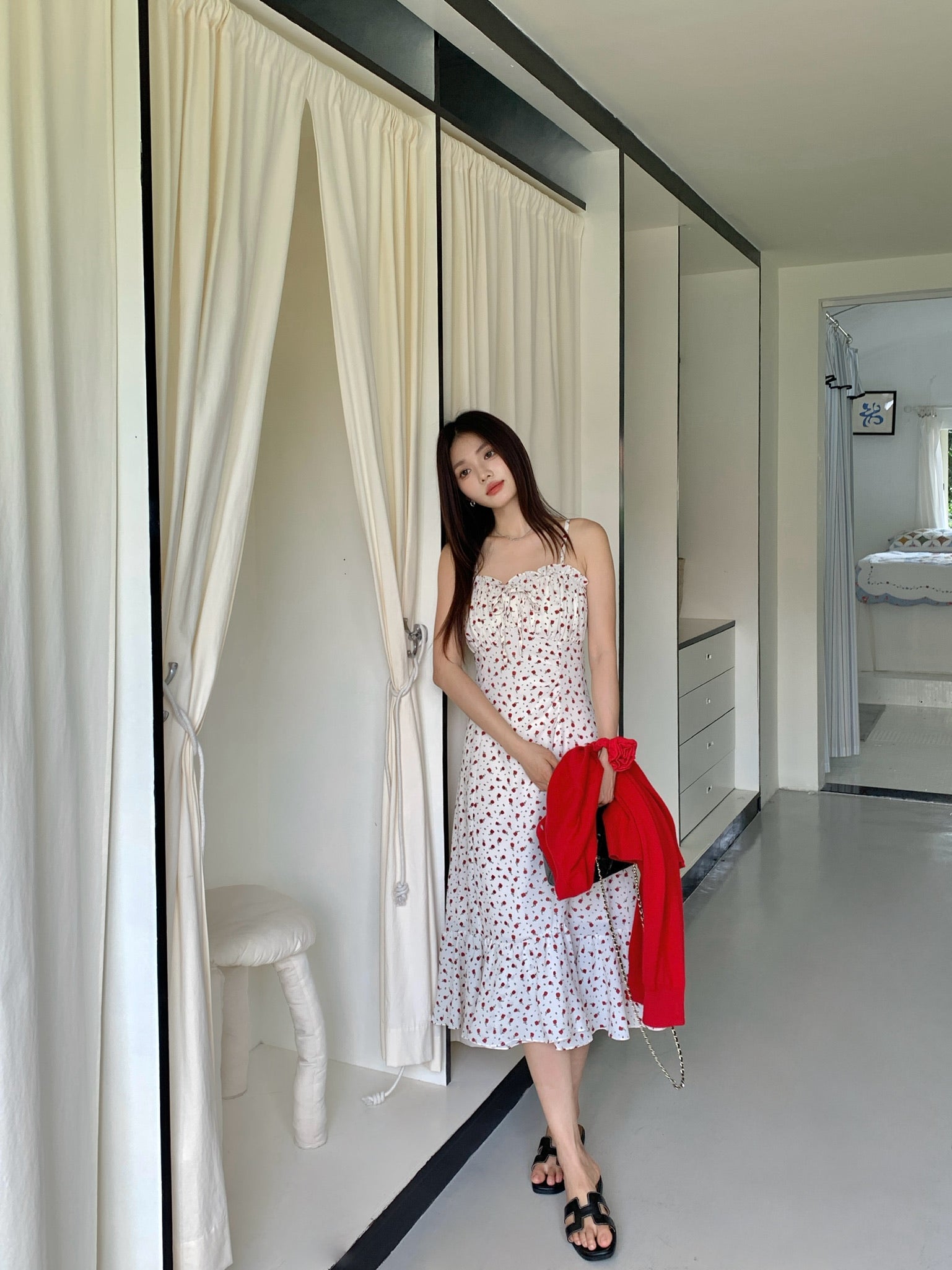 𝒟𝐸𝐹𝐸𝒞𝒯 Rosebella Midi Dress