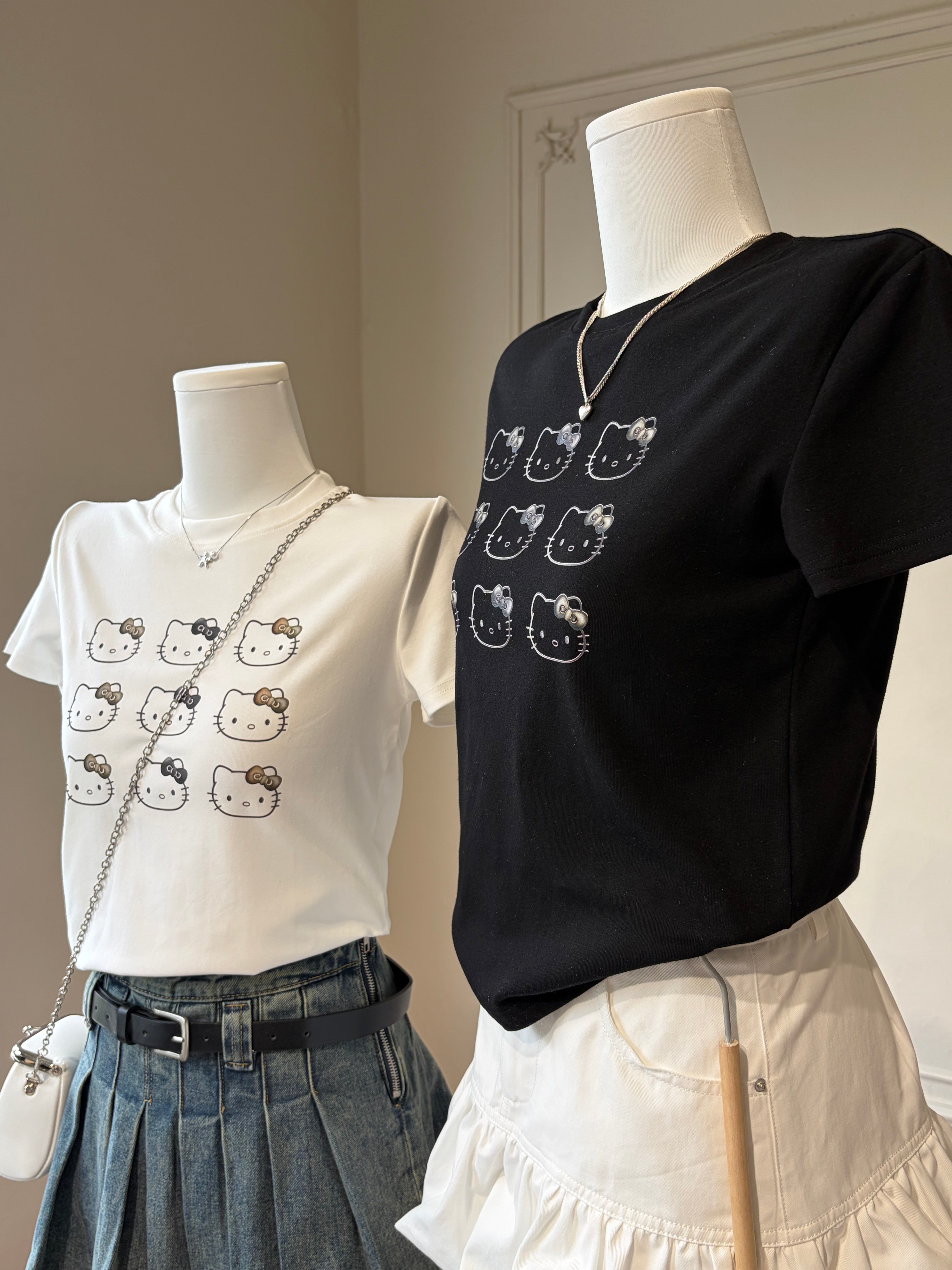 KITTY GRAPHIC TEE