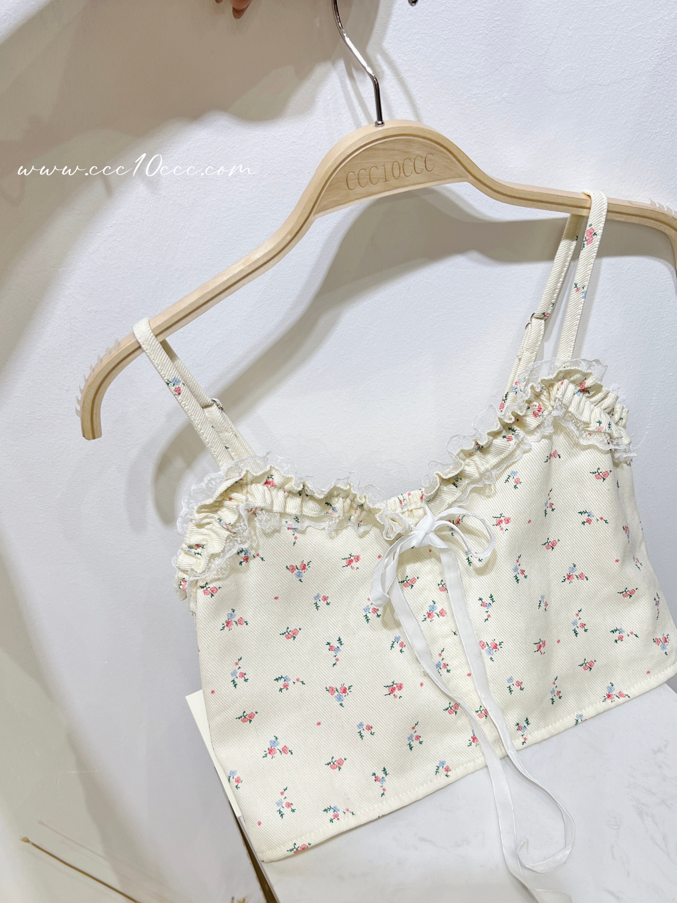 Lace floral Sling