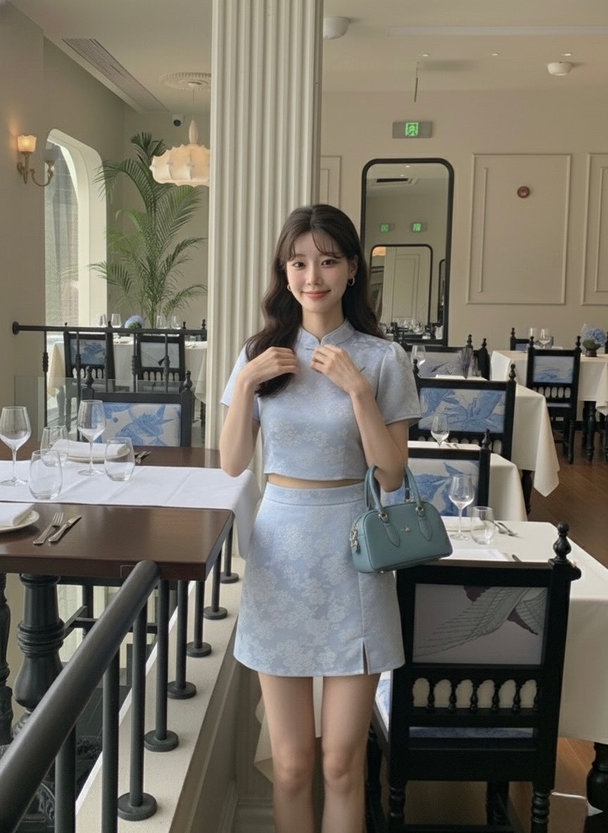 Ying盈千 · 旗袍 (Blue)